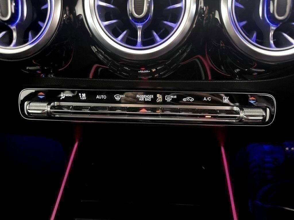 Mercedes-Benz EQA view 6