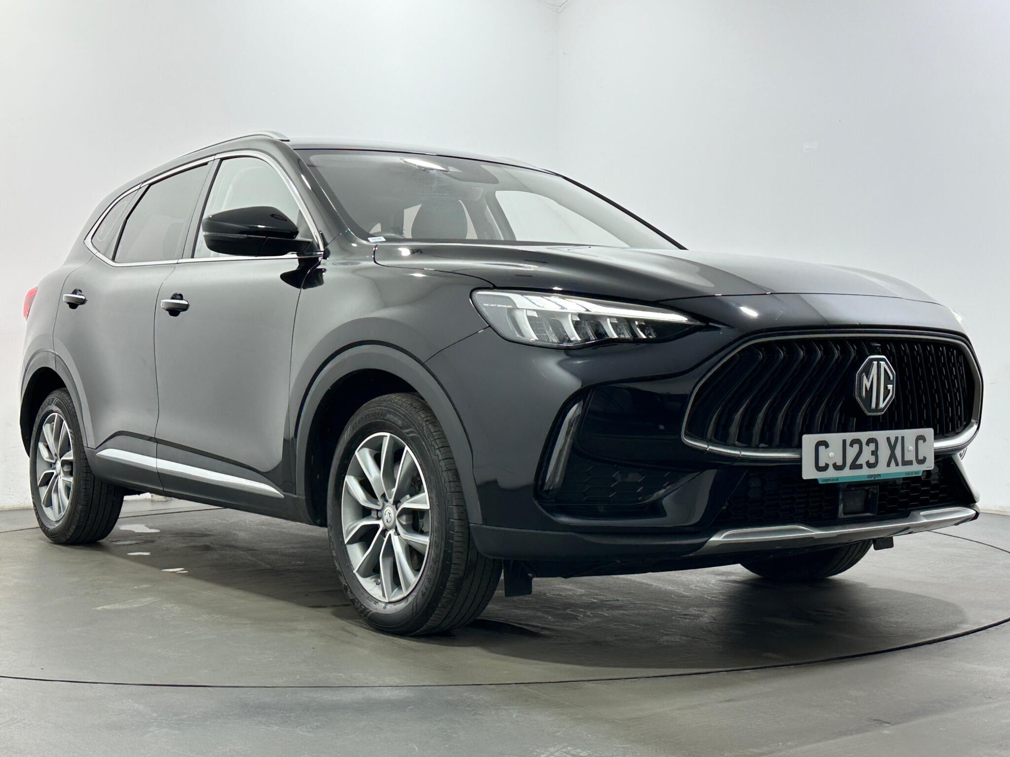 MG HS view 50
