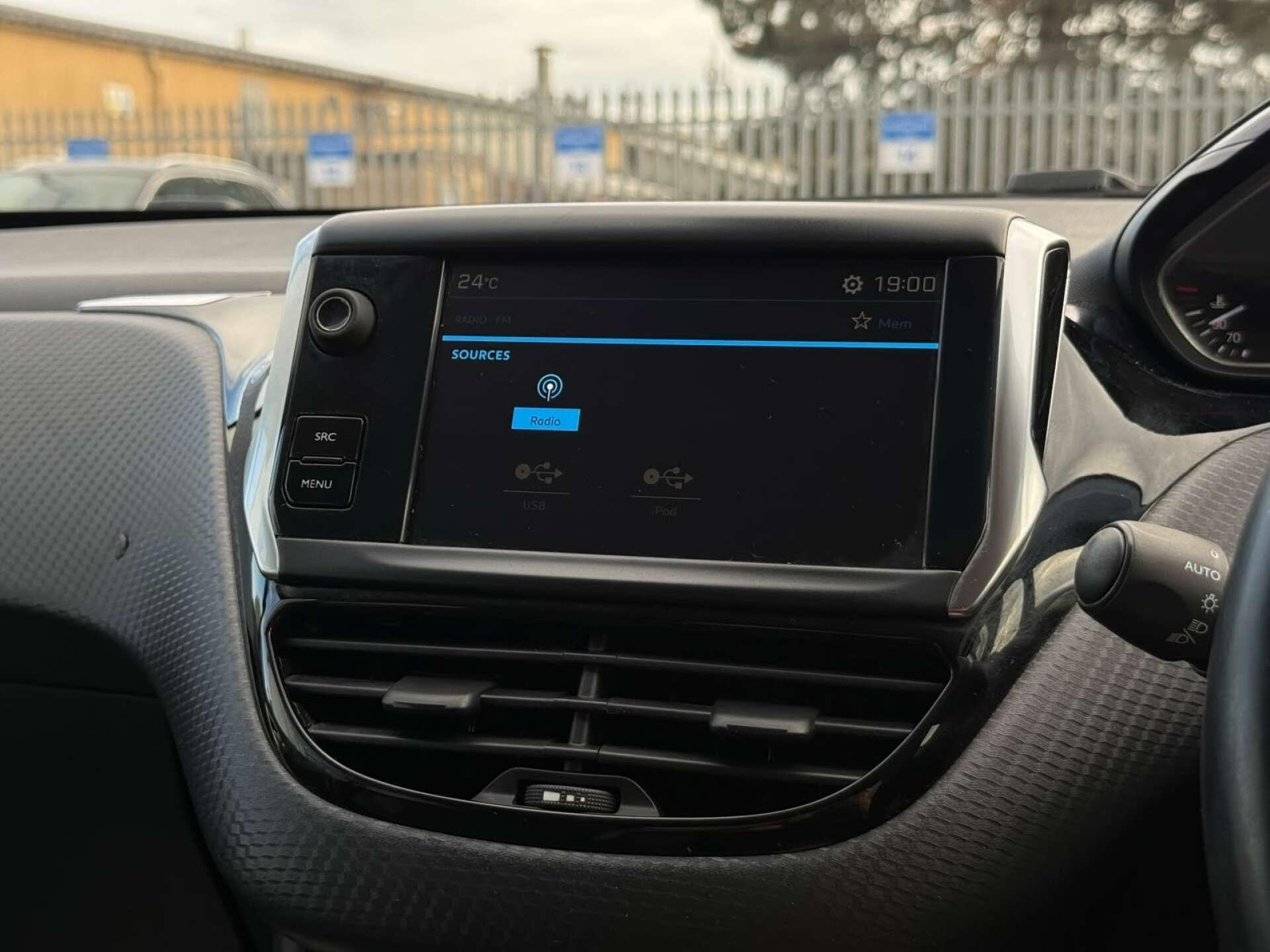 Peugeot 2008 view 69