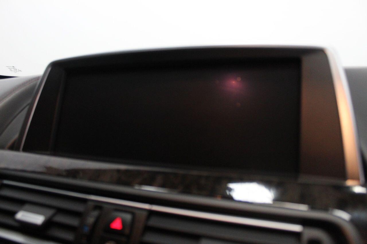 BMW 6 Series view 39