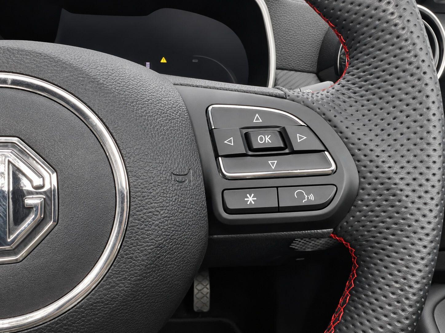 MG ZS view 26