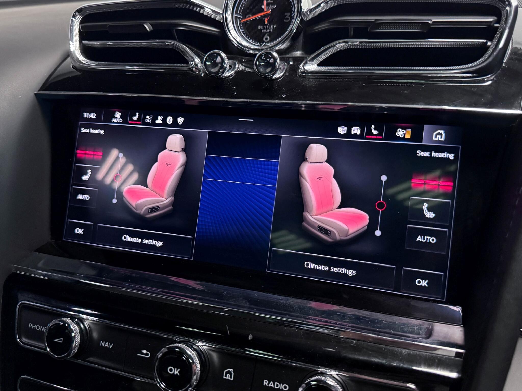 Bentley Bentayga view 58