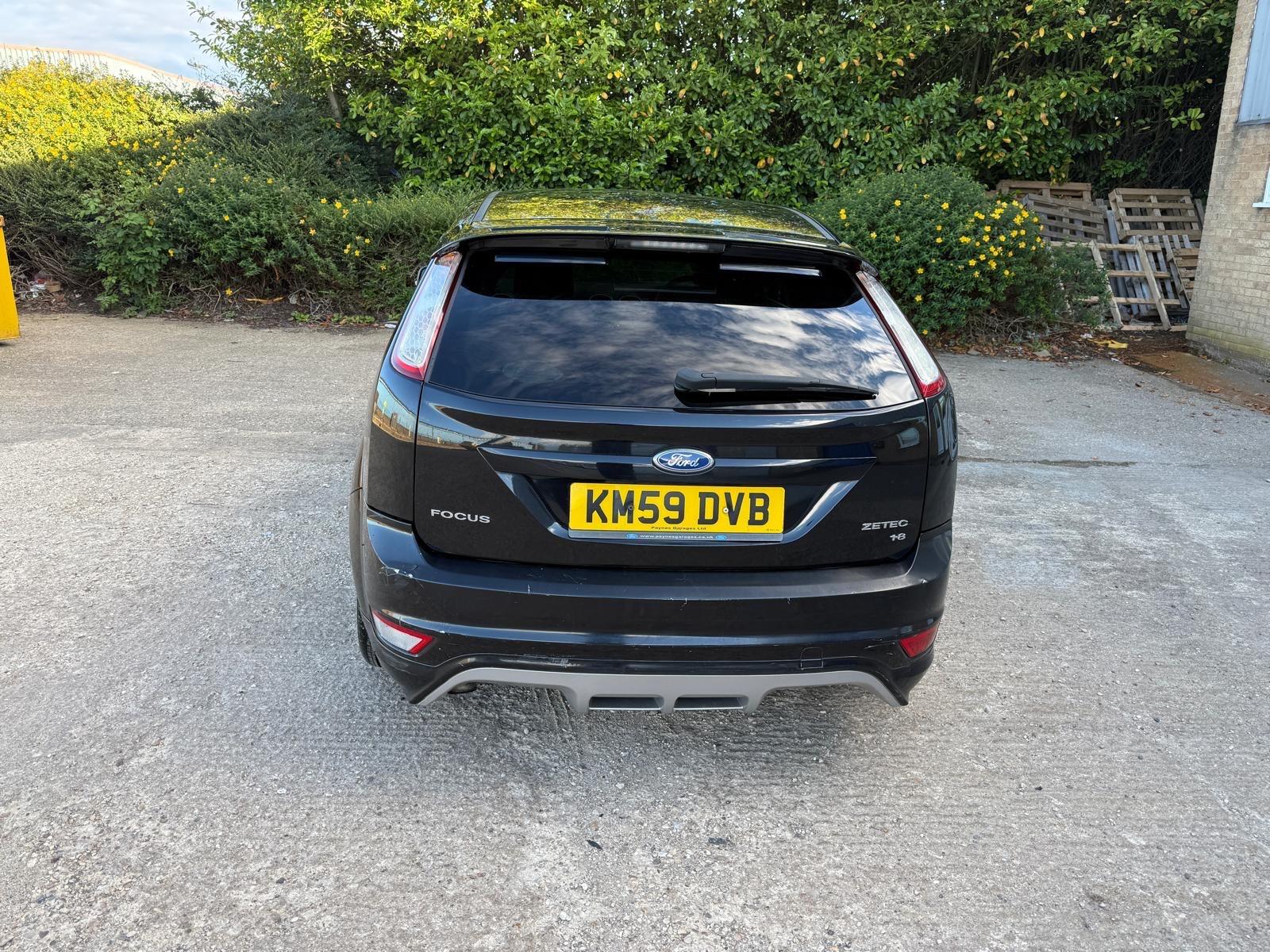 Ford Focus view 4