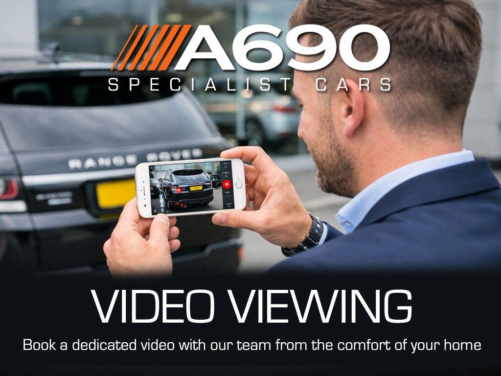 Land Rover Discovery Sport view 5