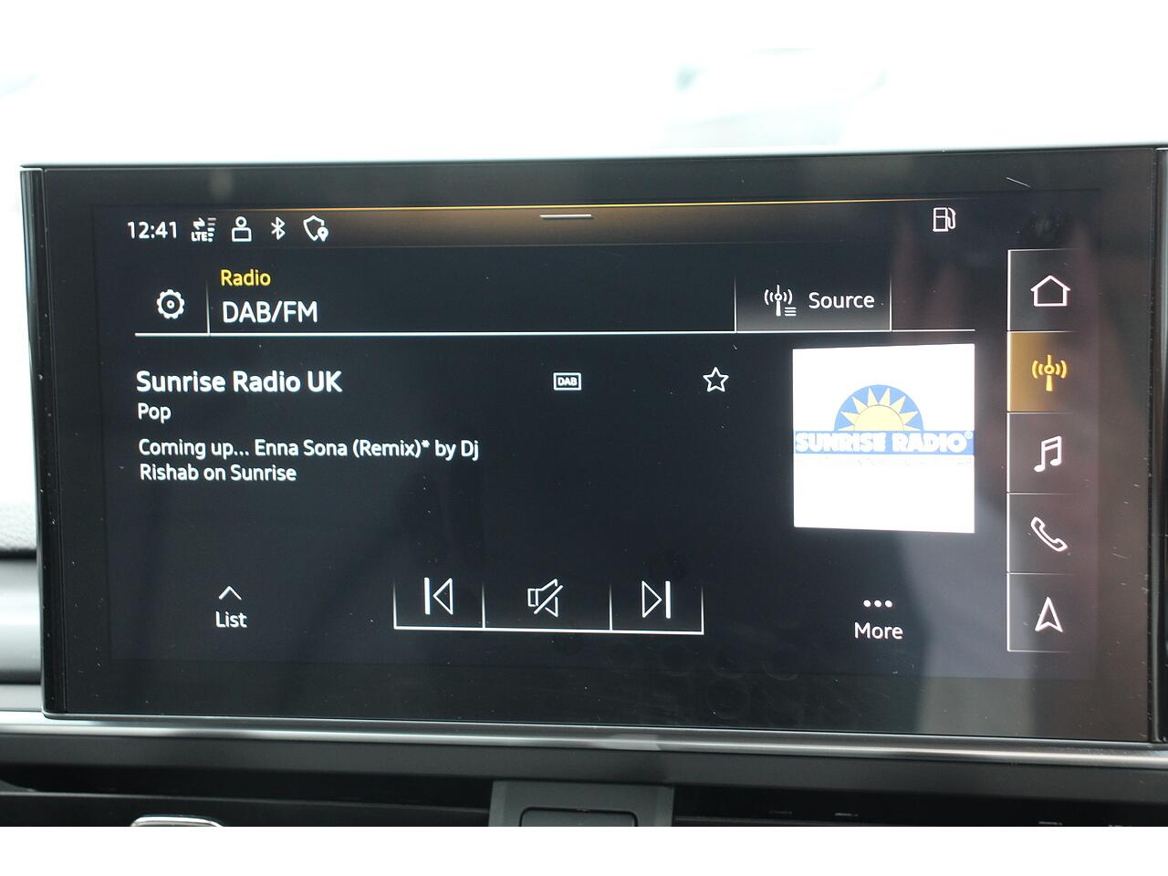 Audi A4 view 21
