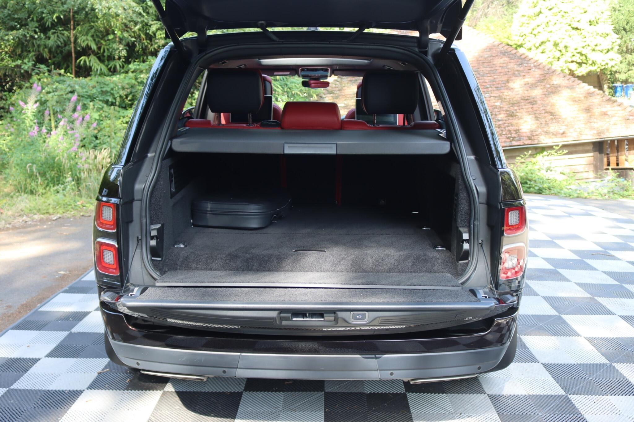 Land Rover Range Rover view 26