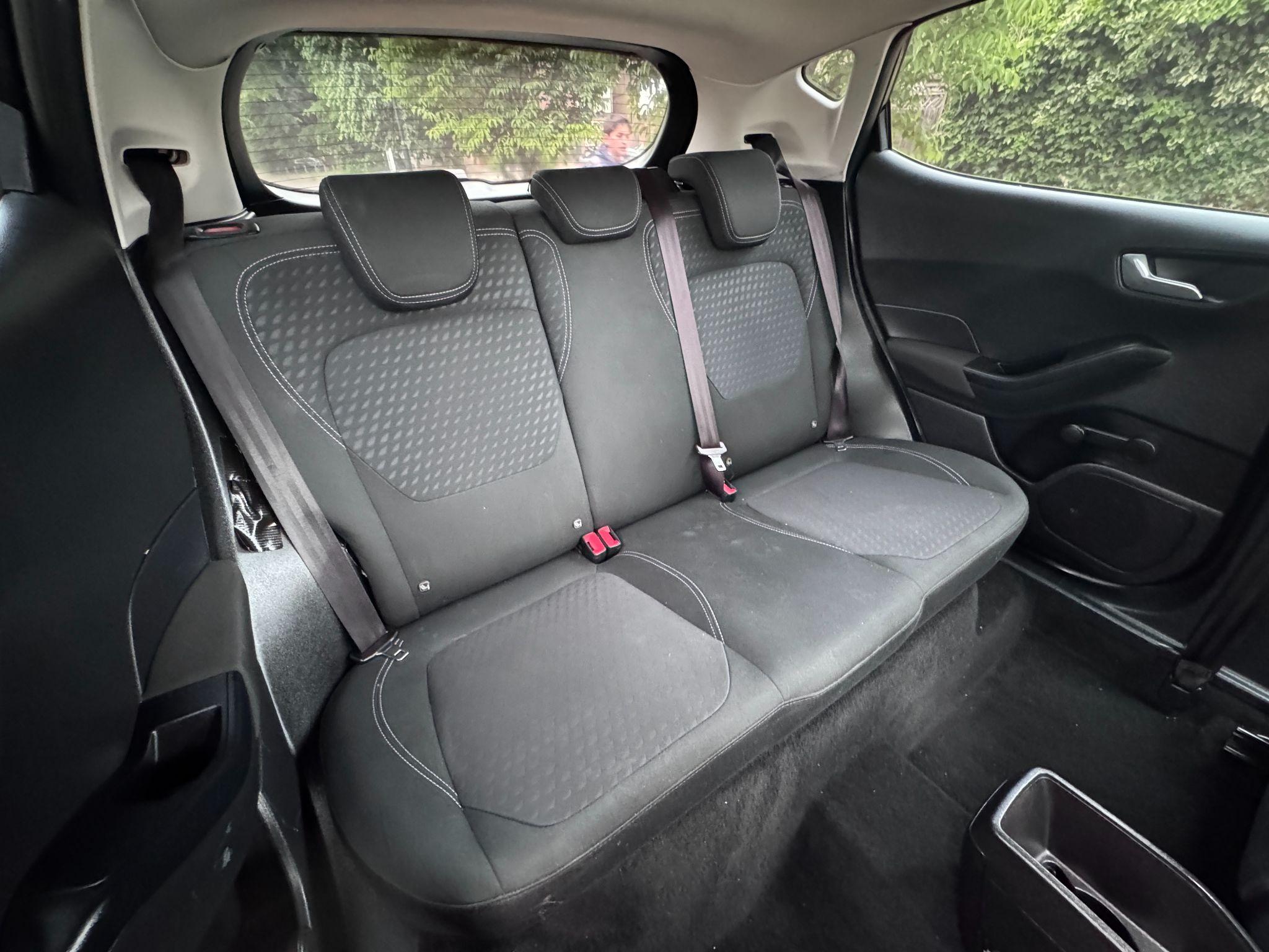 2018 Ford Fiesta image 24