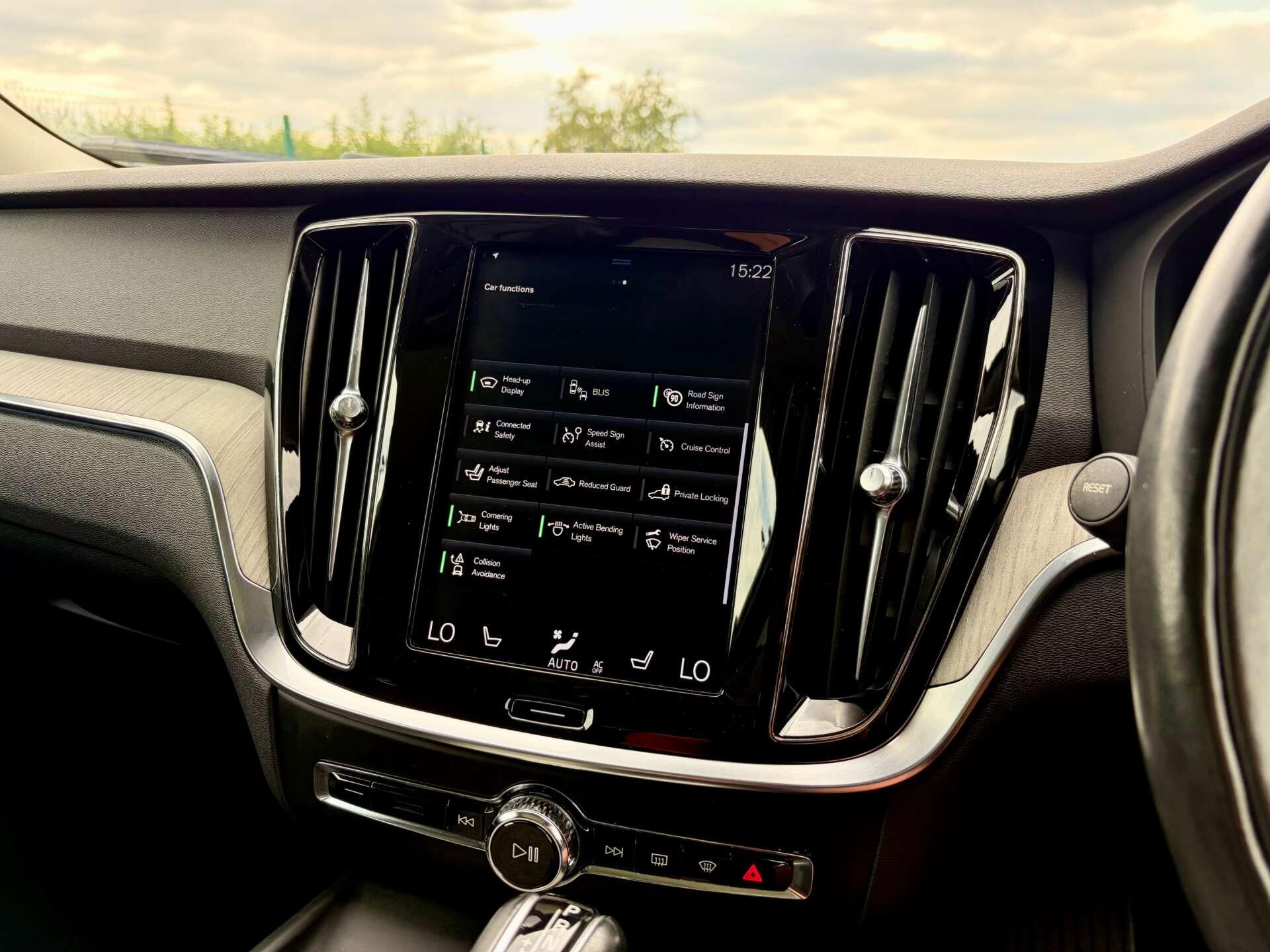 Volvo V60 view 50