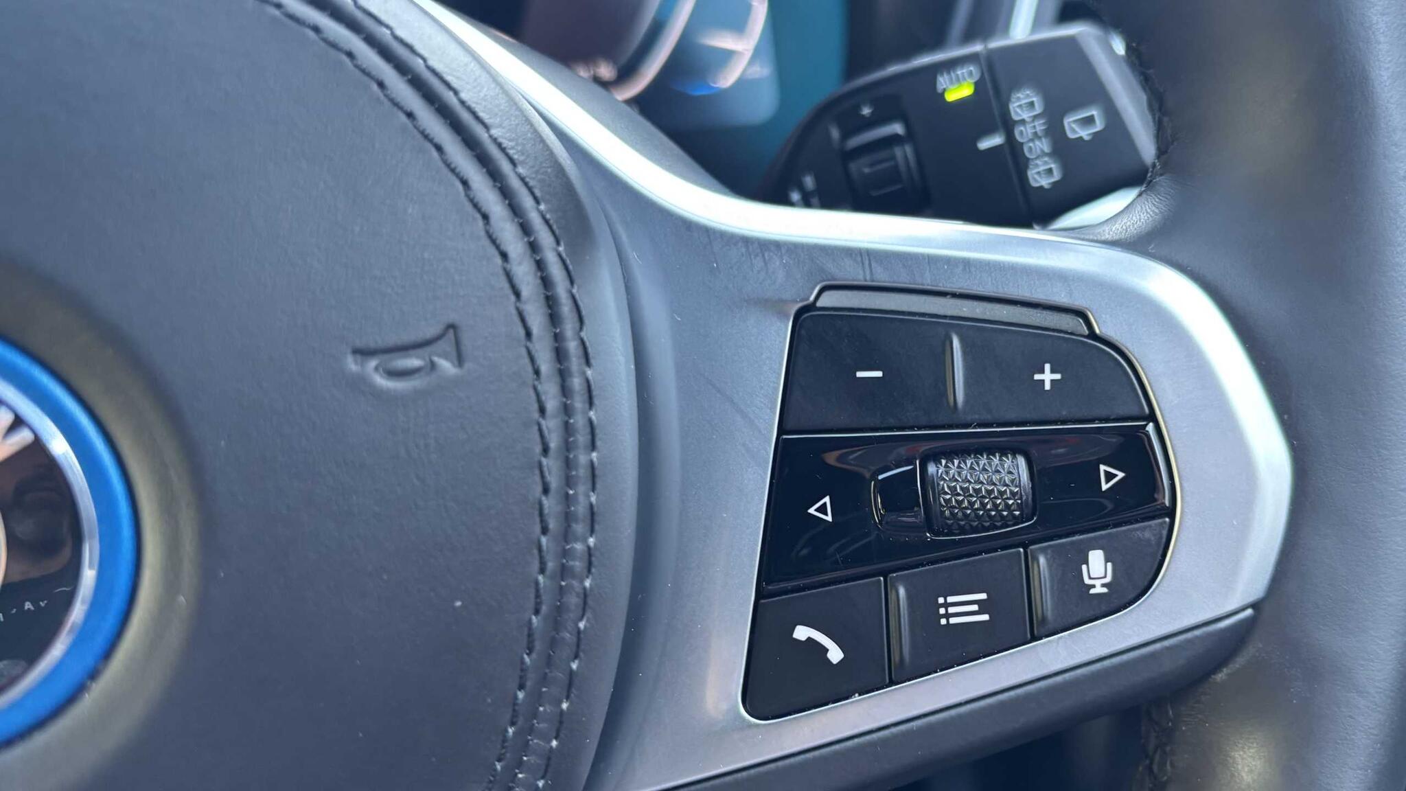 BMW iX3 view 22