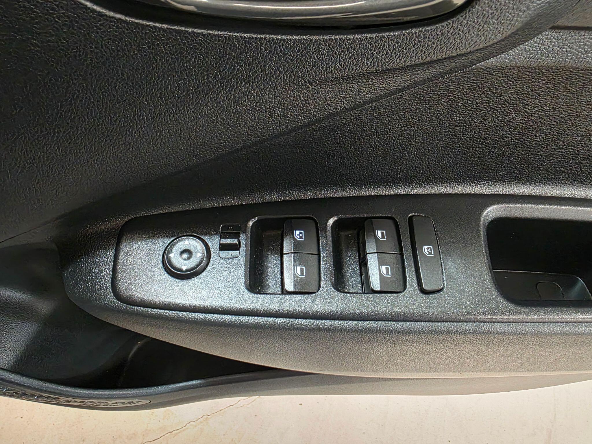 Hyundai I10 view 15