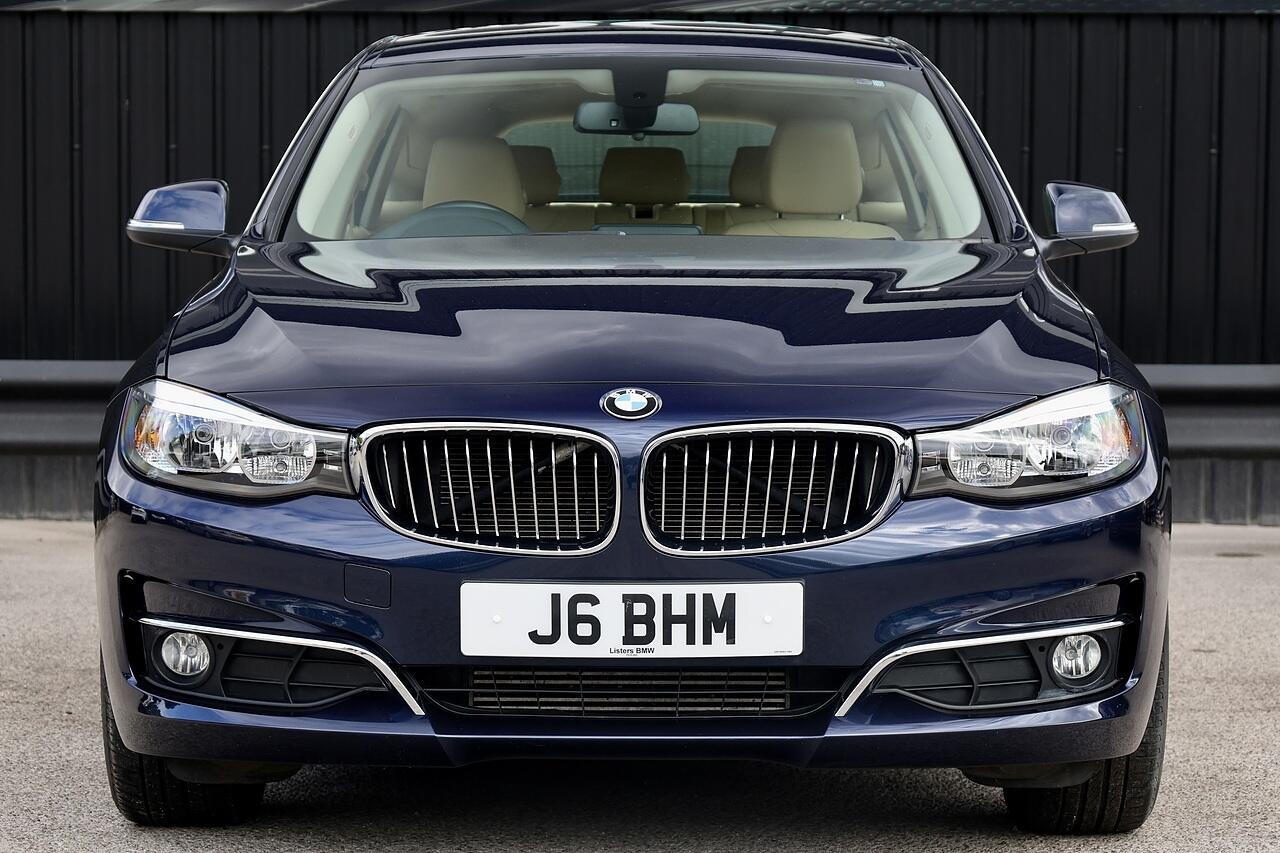 BMW 3 Series Gran Turismo view 4