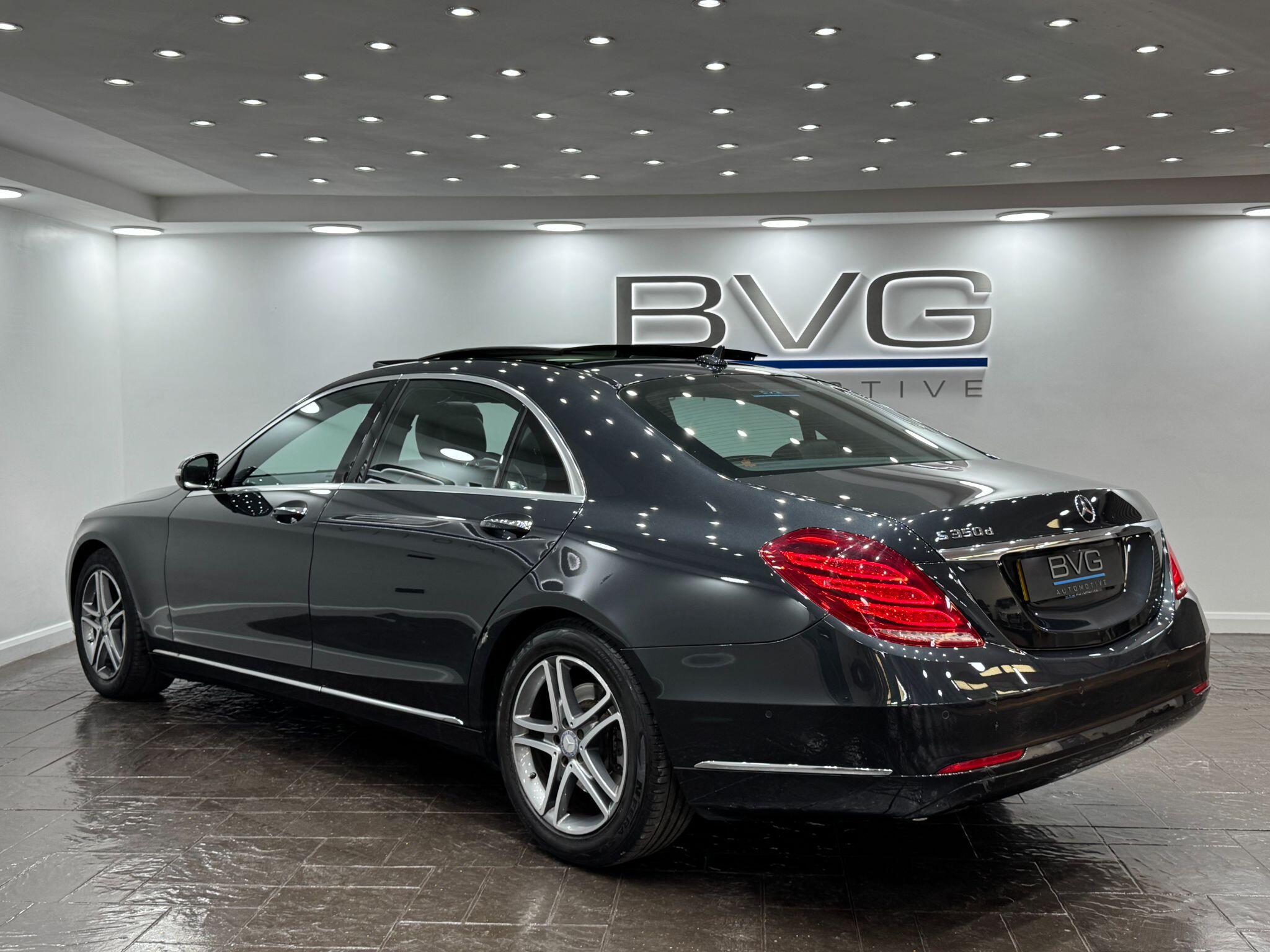 Mercedes-Benz S-Class view 9