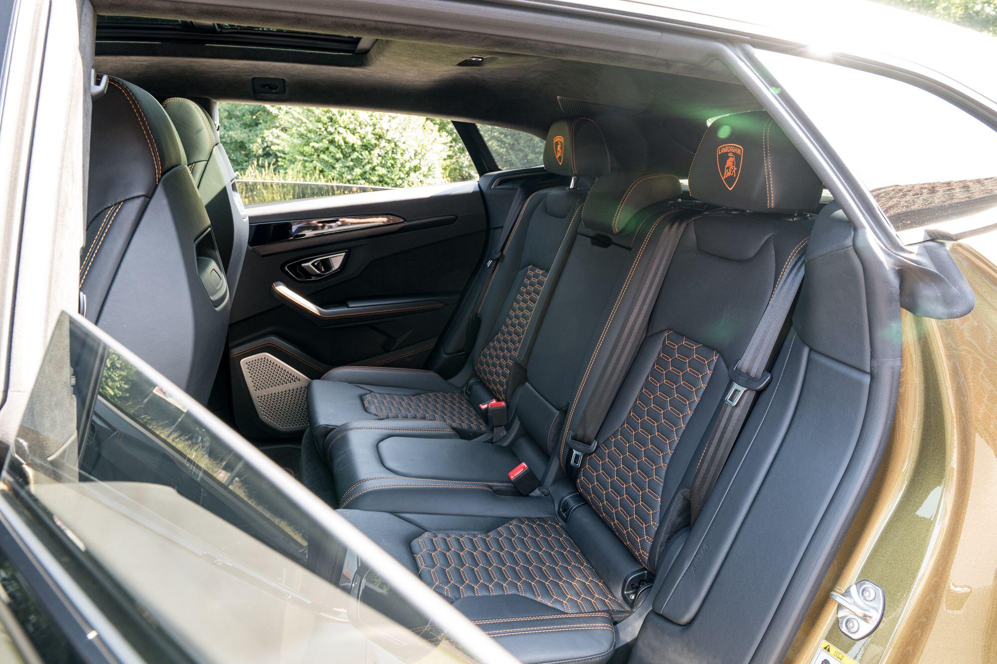 Lamborghini Urus view 42