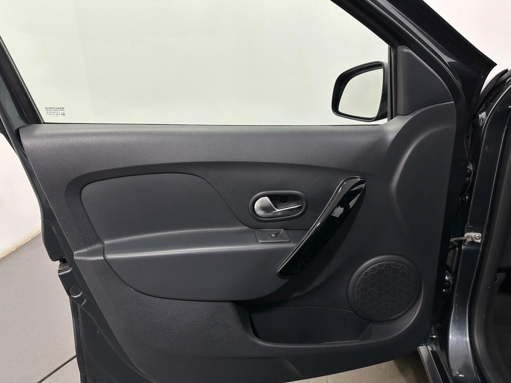 Dacia Sandero Stepway view 35