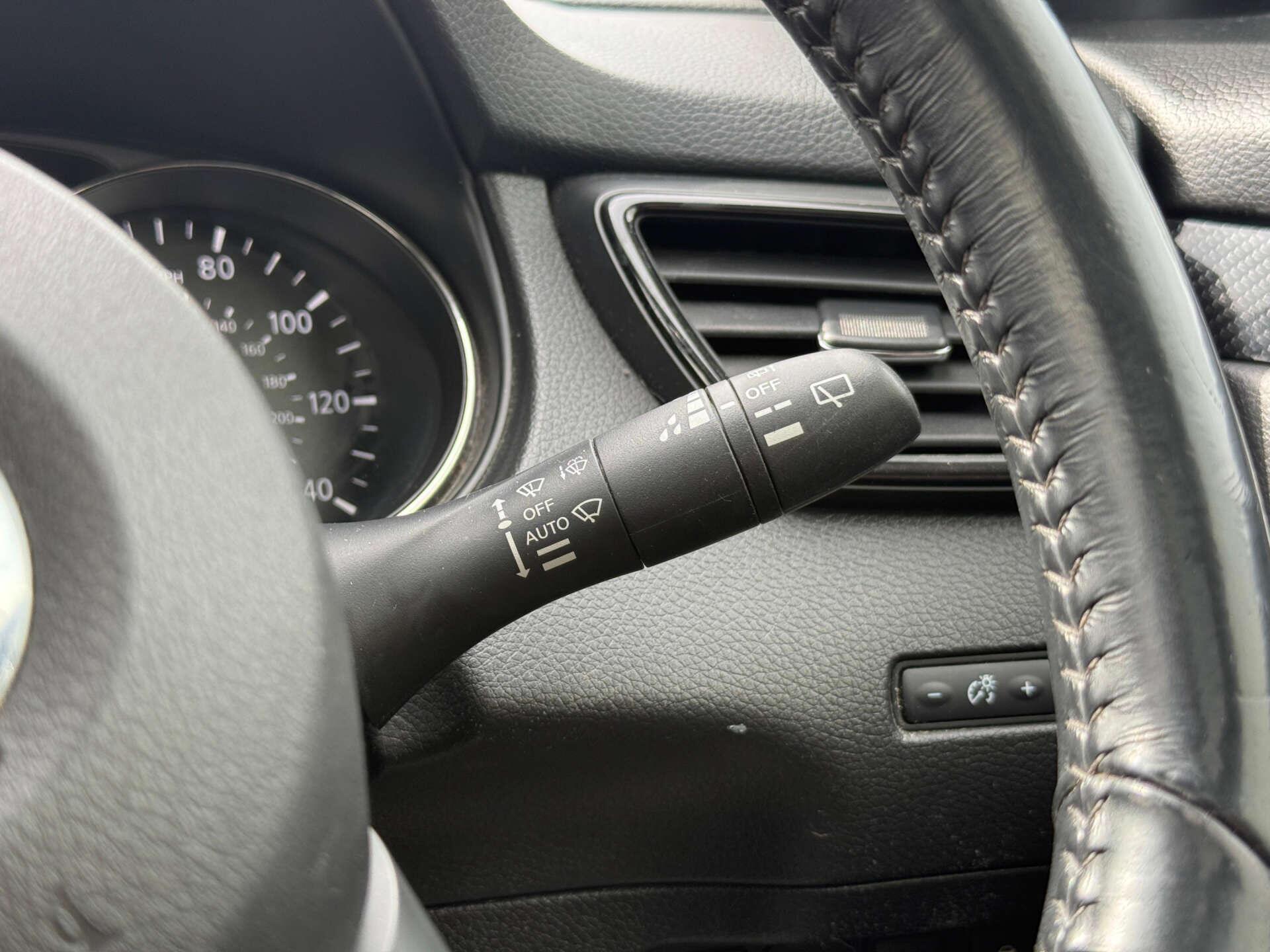 Nissan X-Trail view 50