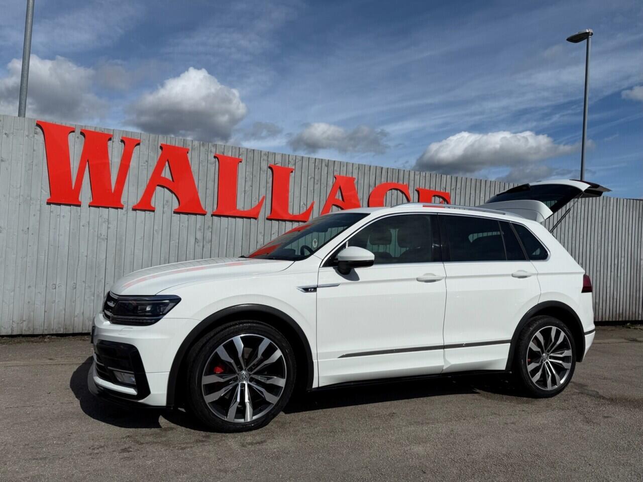 Volkswagen Tiguan view 14