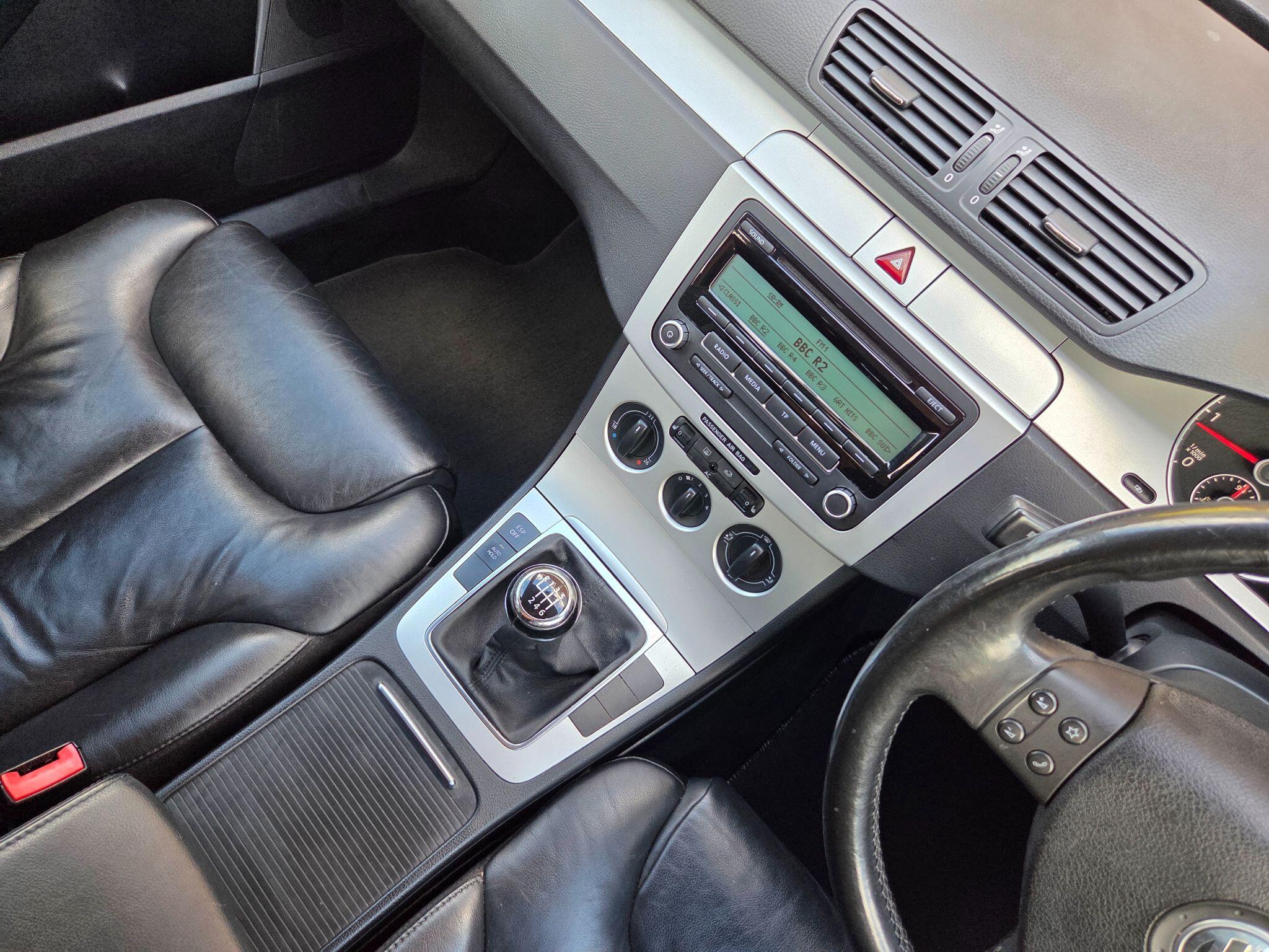 Volkswagen Passat view 15
