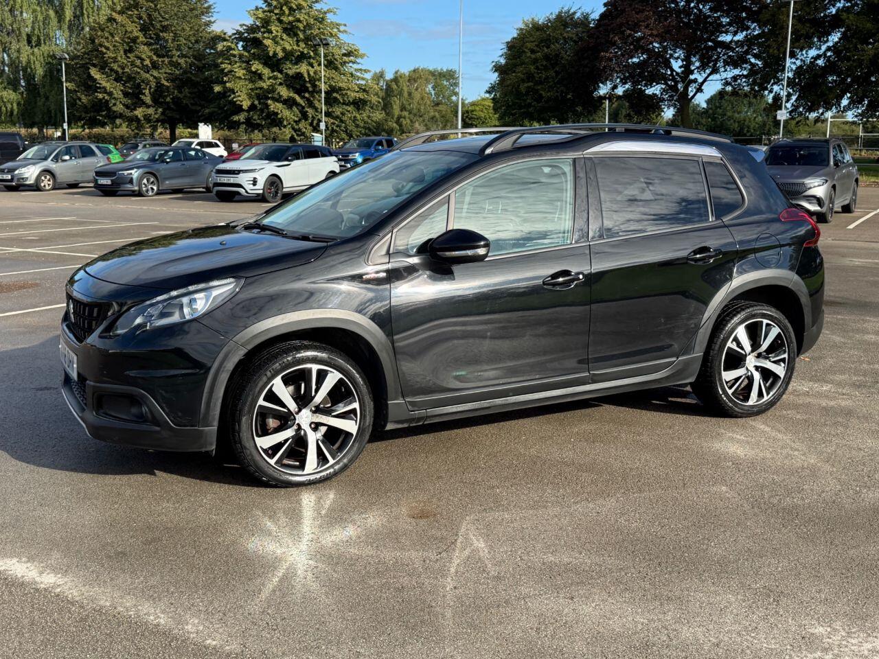 Peugeot 2008 view 11