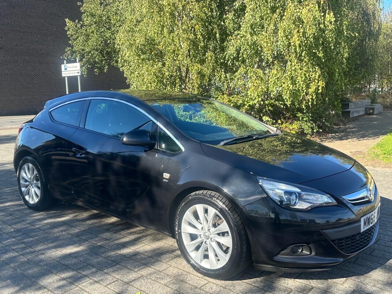Vauxhall Astra GTC view 6