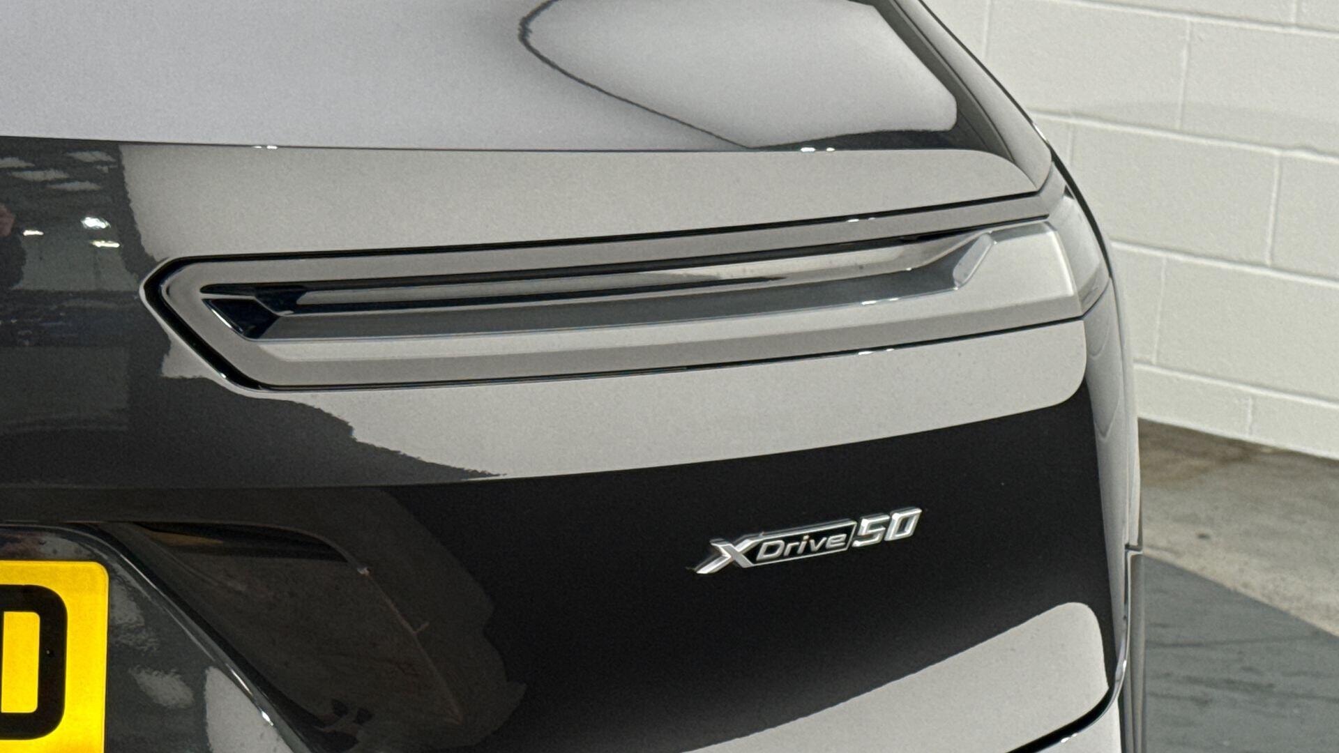 BMW Ix view 23
