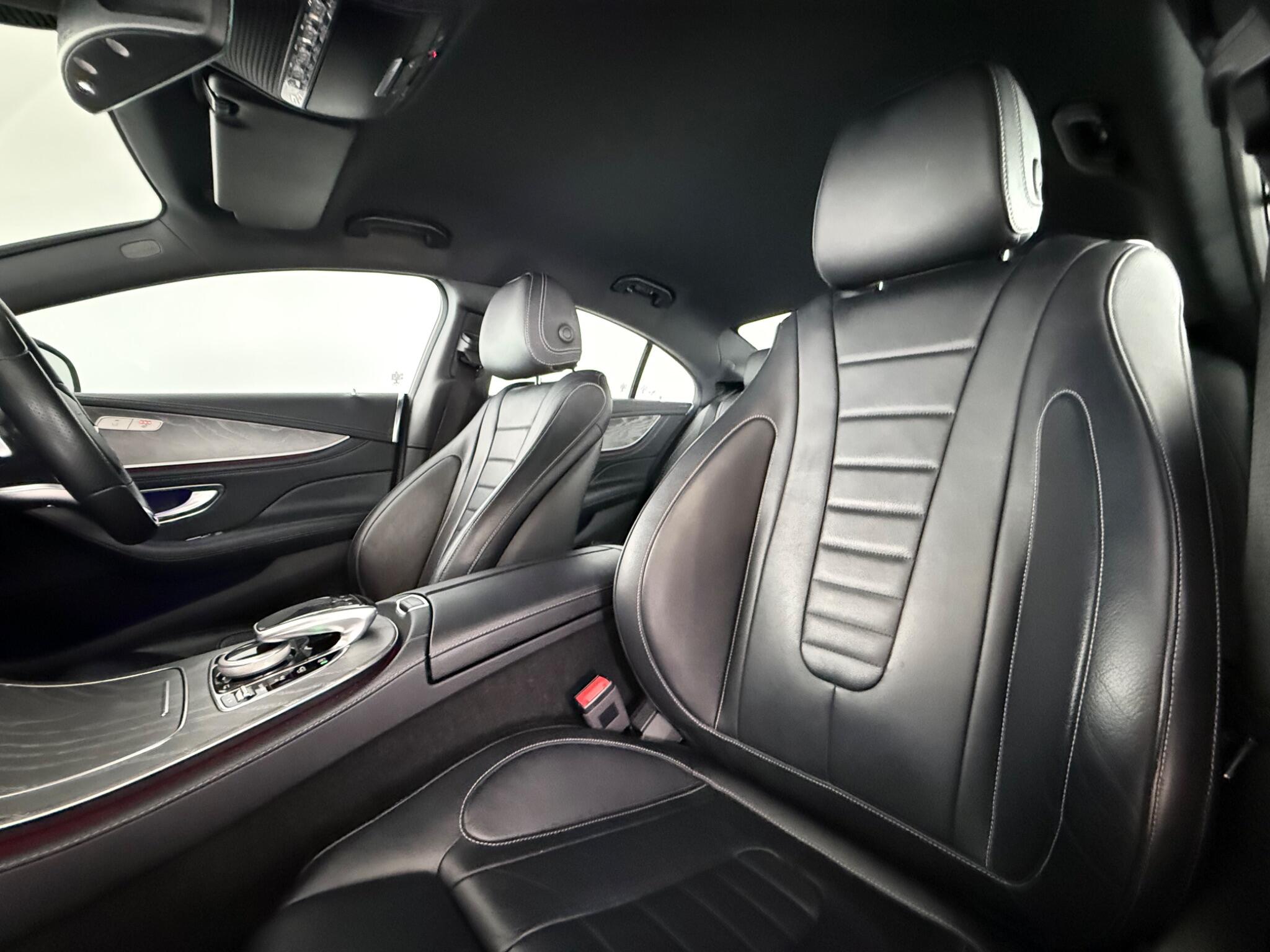 Mercedes-Benz CLS view 32