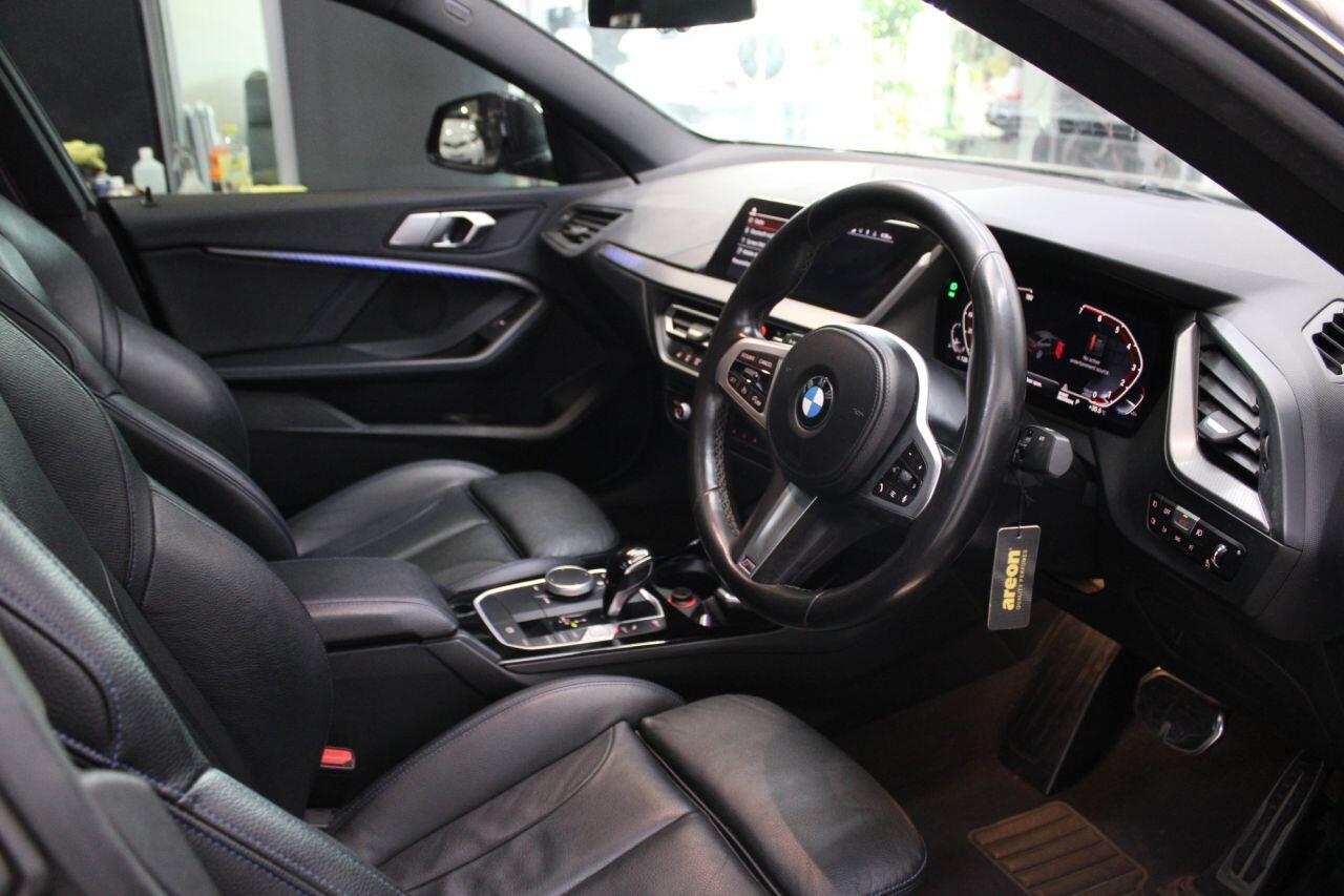 BMW 2 Series view 21