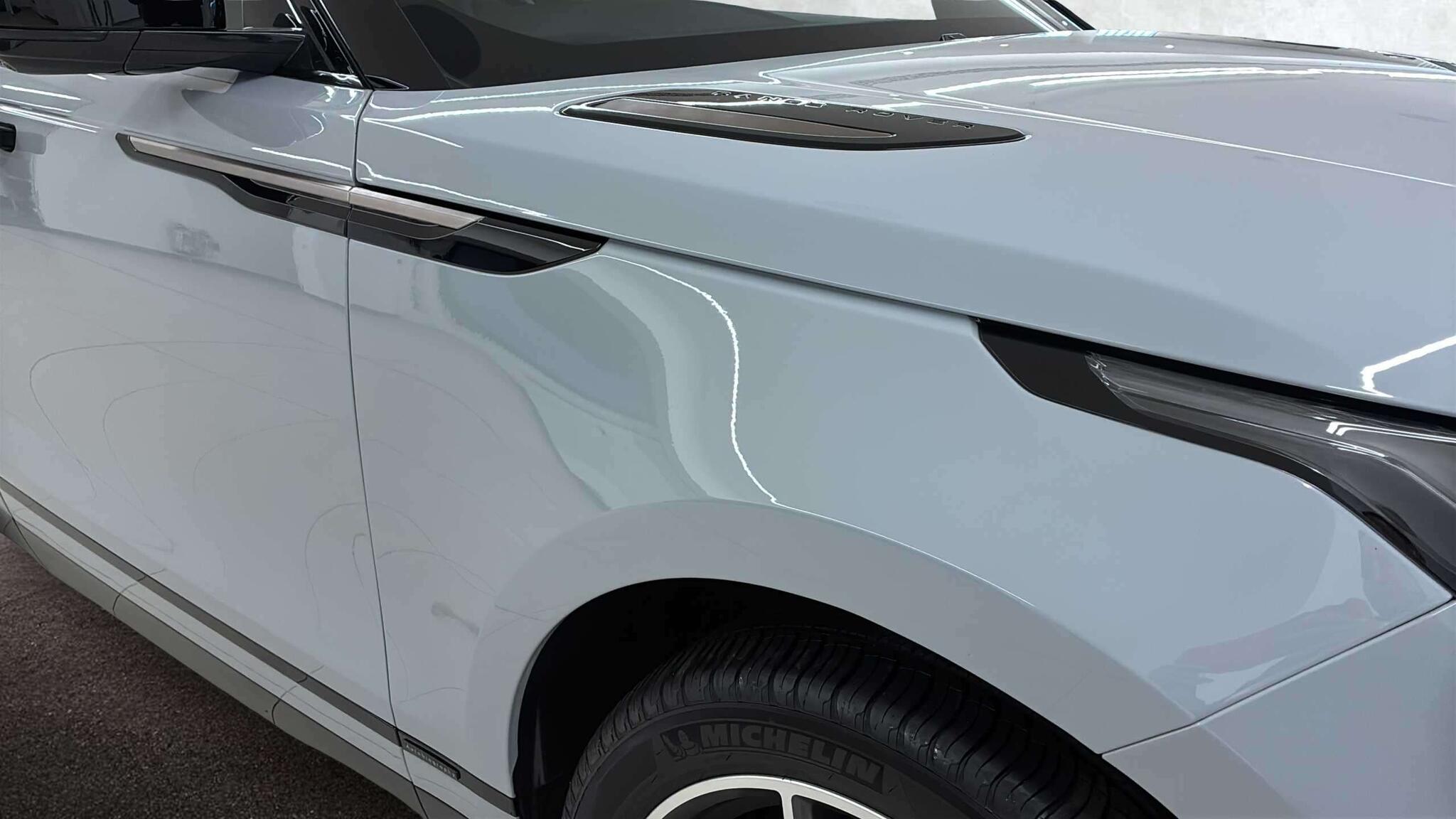 Land Rover Range Rover Velar view 22