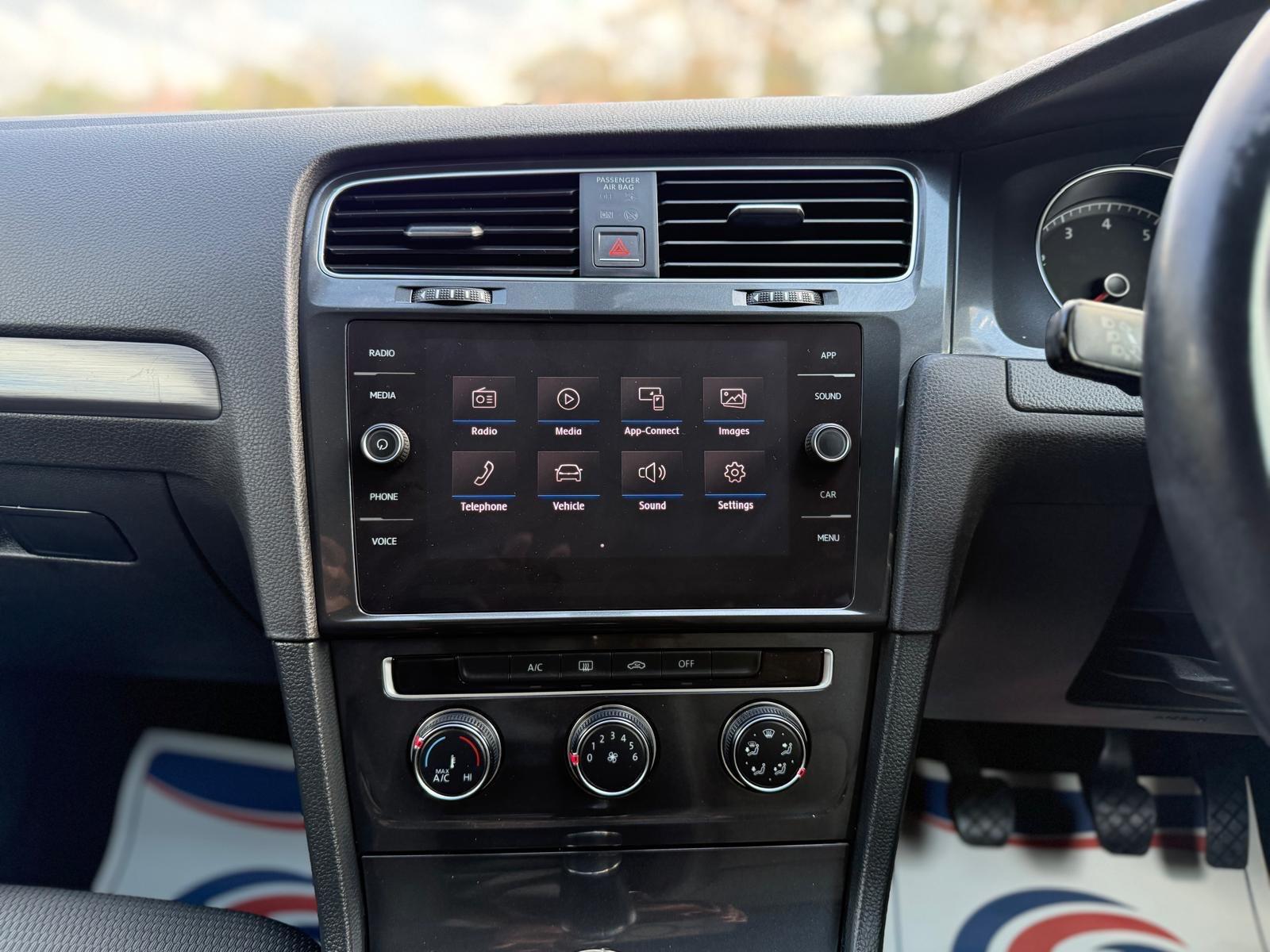Volkswagen Golf view 33