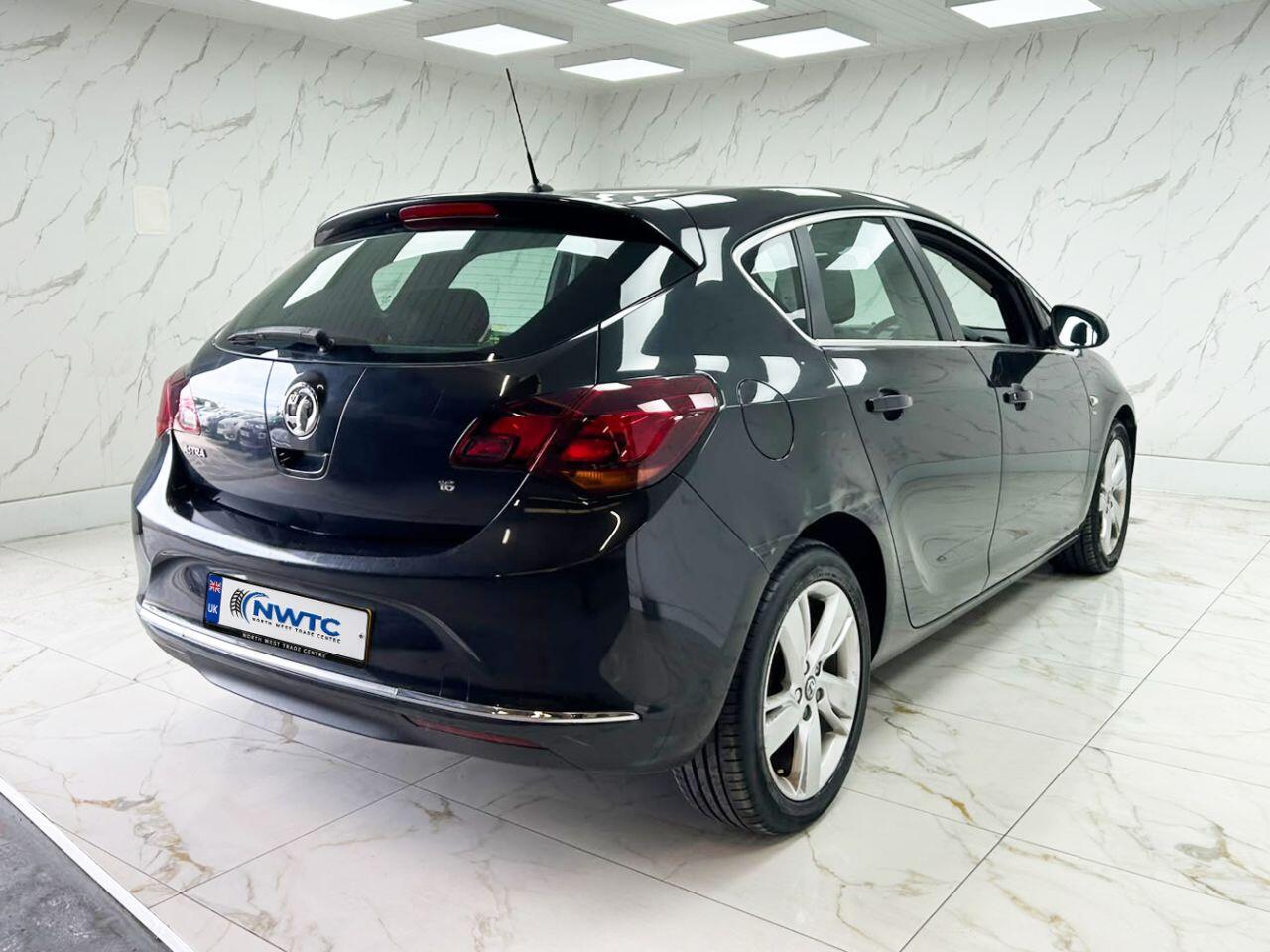 Vauxhall Astra view 22
