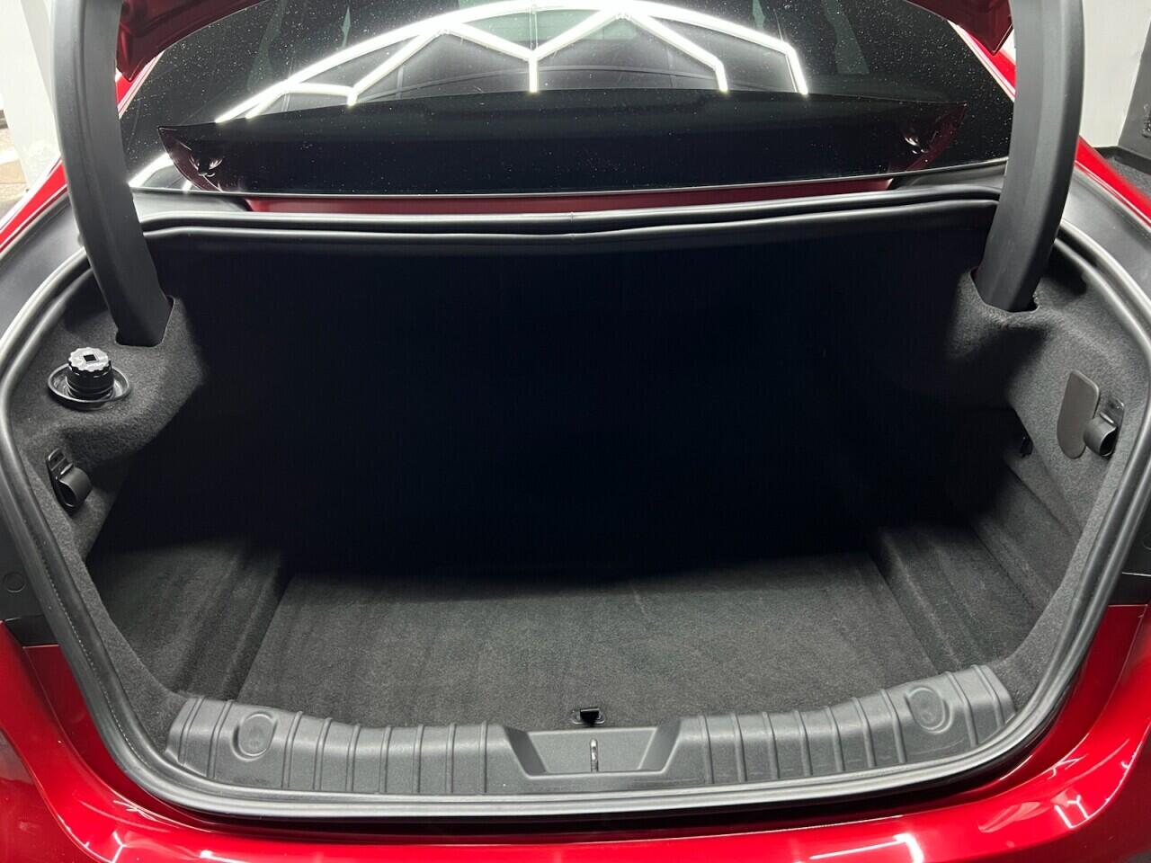Jaguar XF view 47