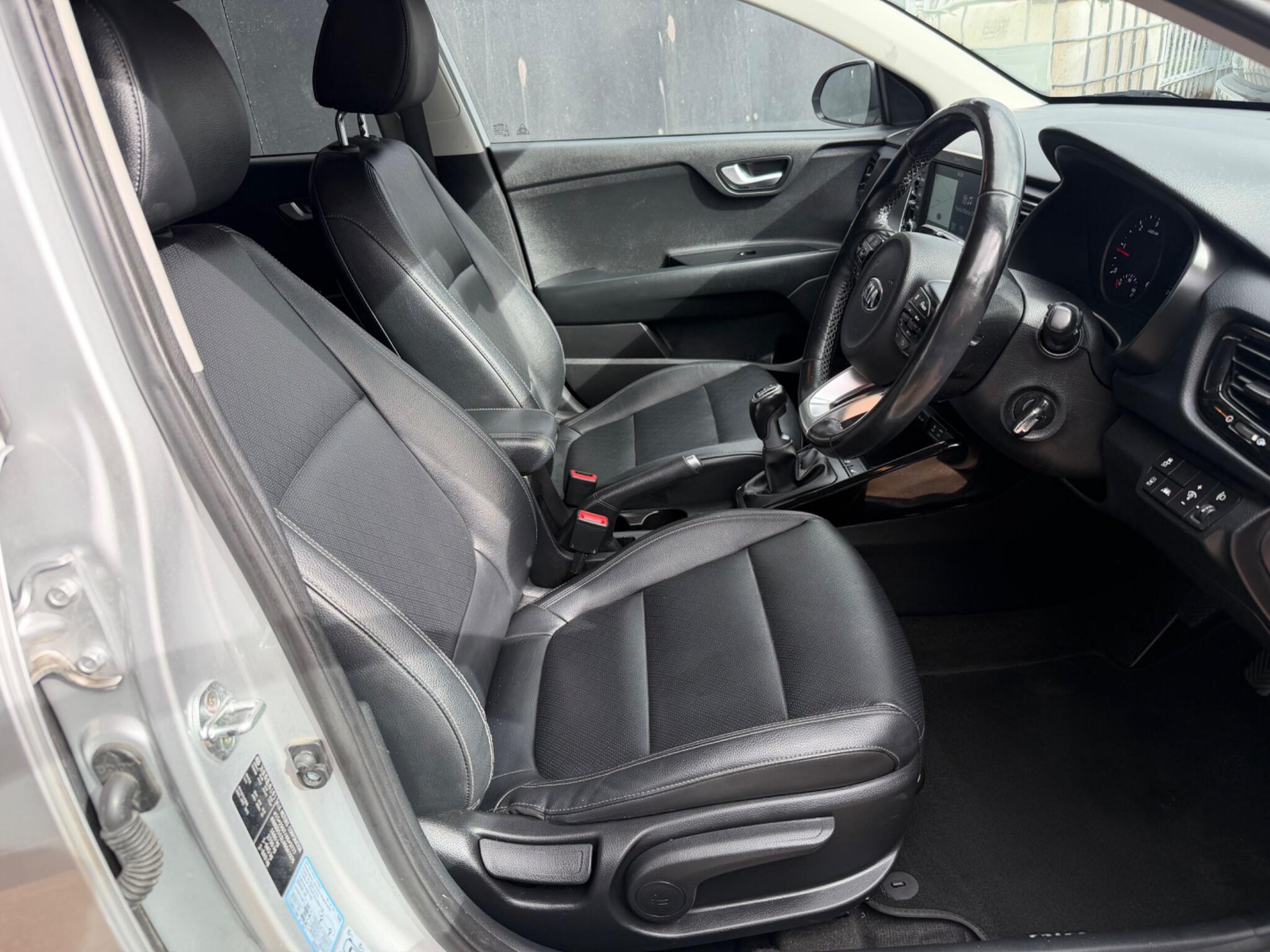 Kia Rio view 9