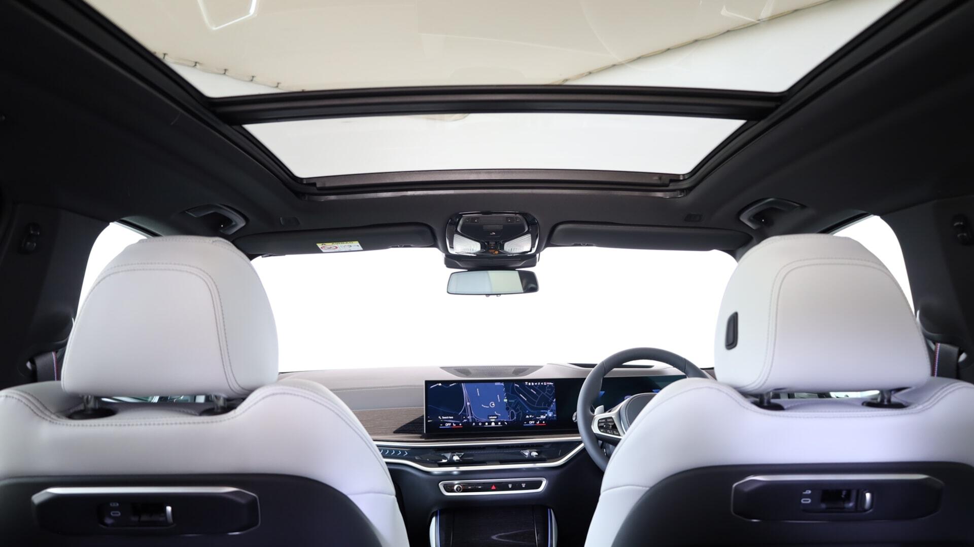 BMW X5 view 20