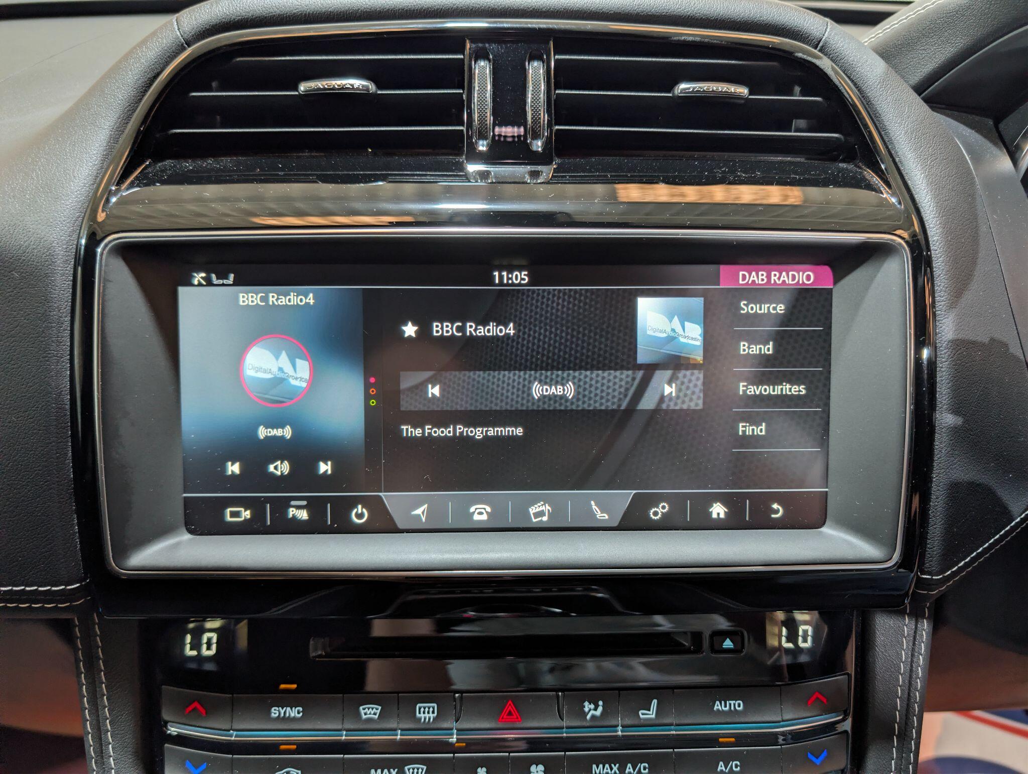 Jaguar F-Pace view 54