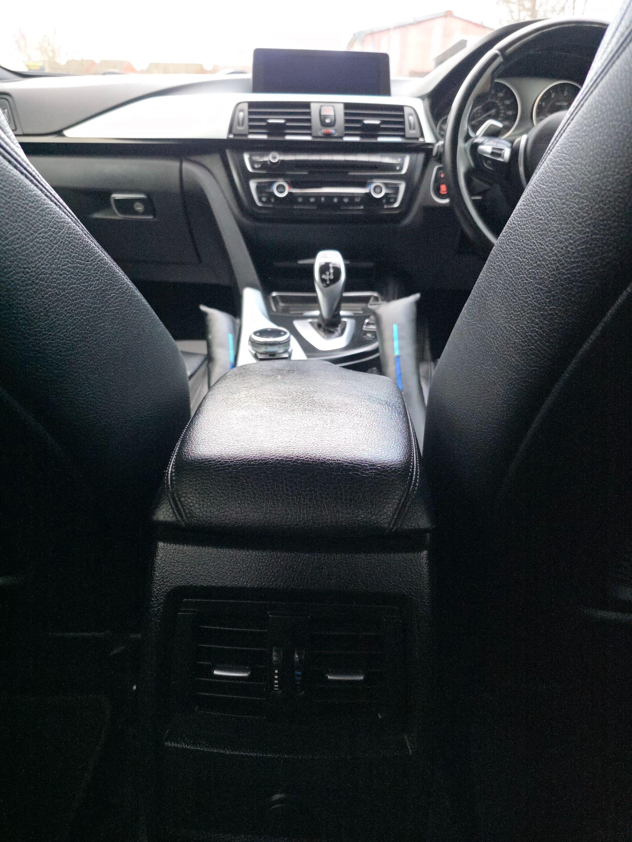 2013 BMW 3 Series image 99