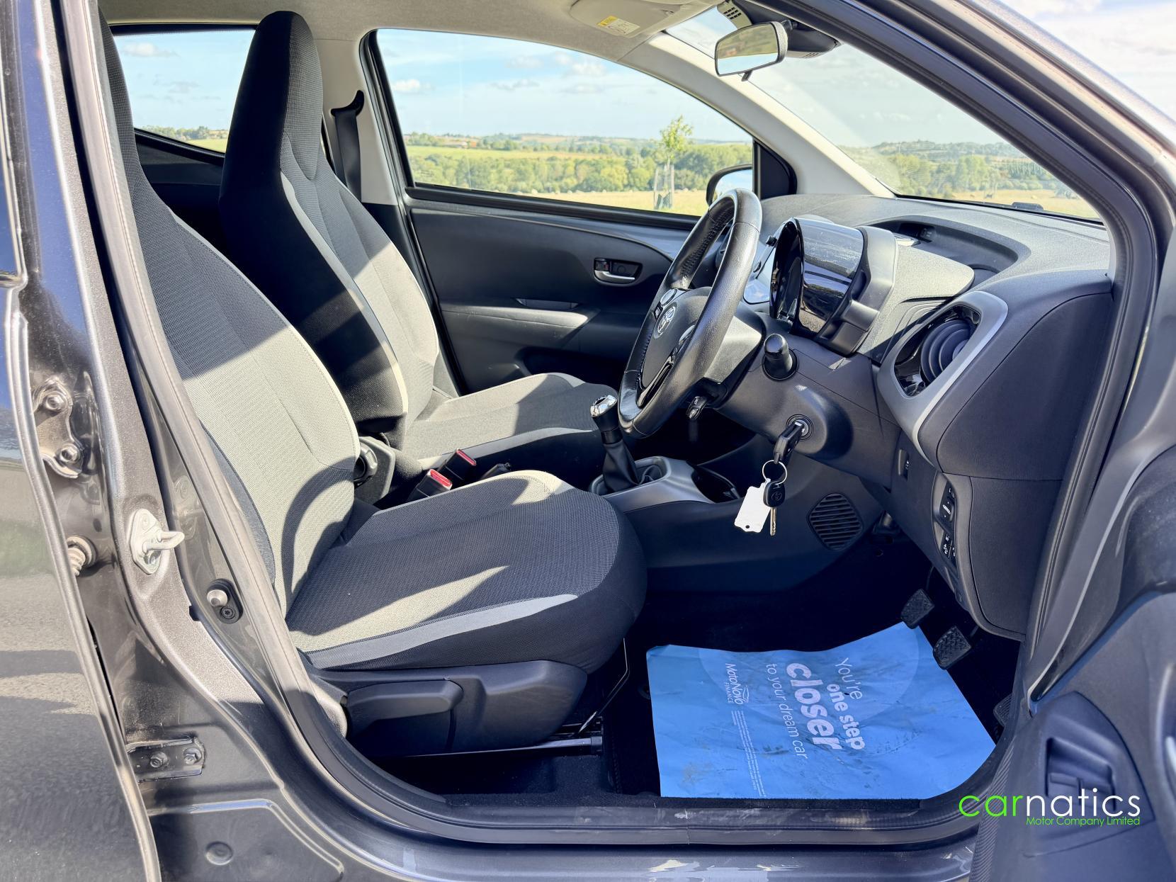 Toyota Aygo view 19