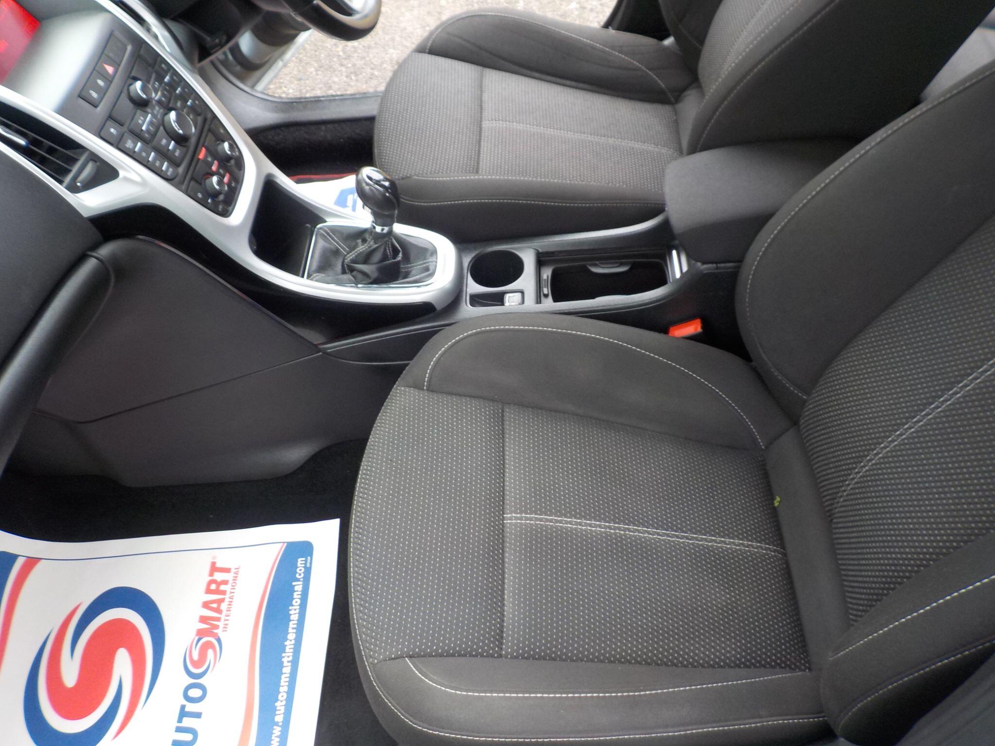 Vauxhall Astra 1.4 16v SRi Euro 5 5dr