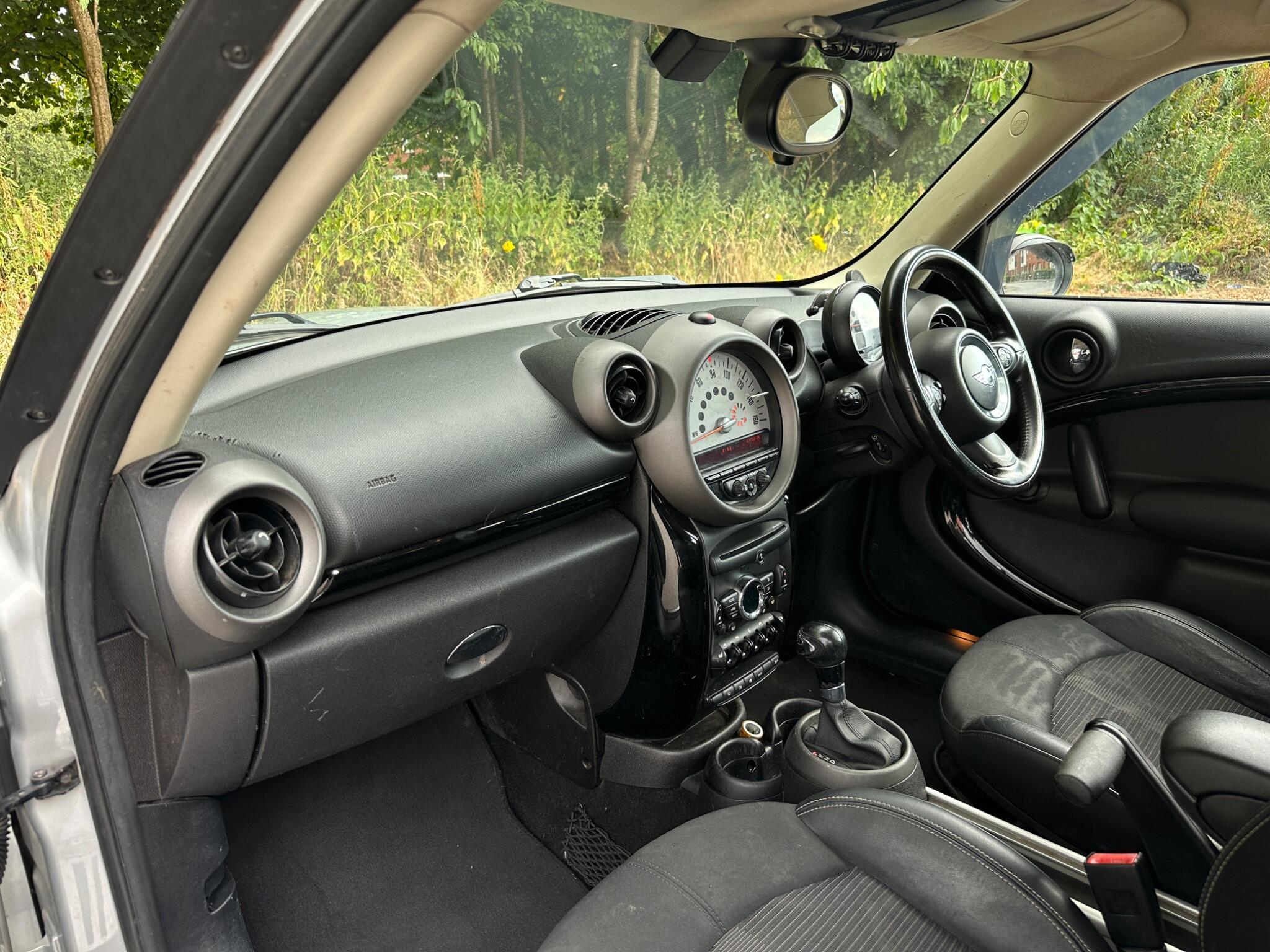 Mini Countryman view 17
