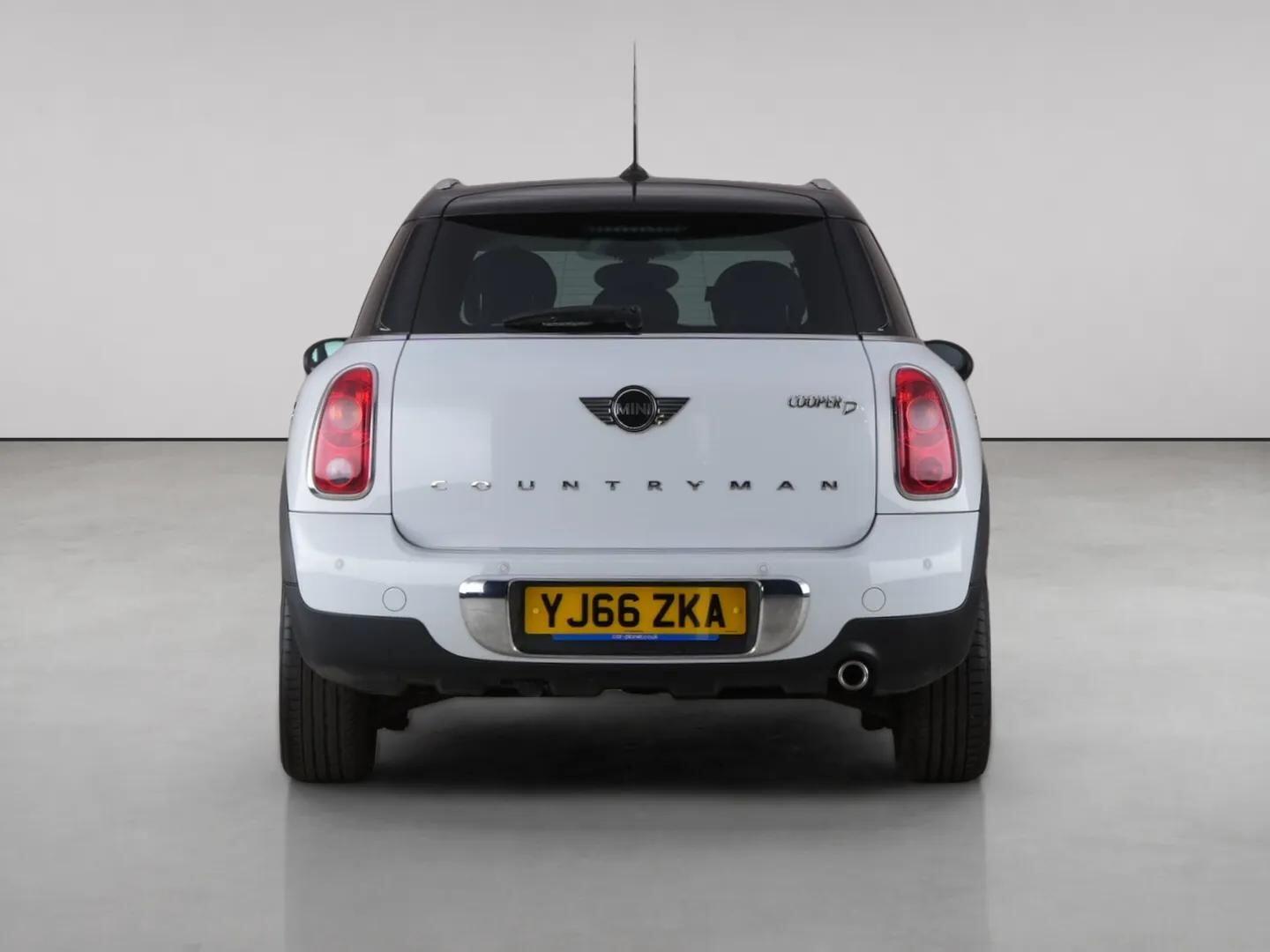Mini Countryman view 6