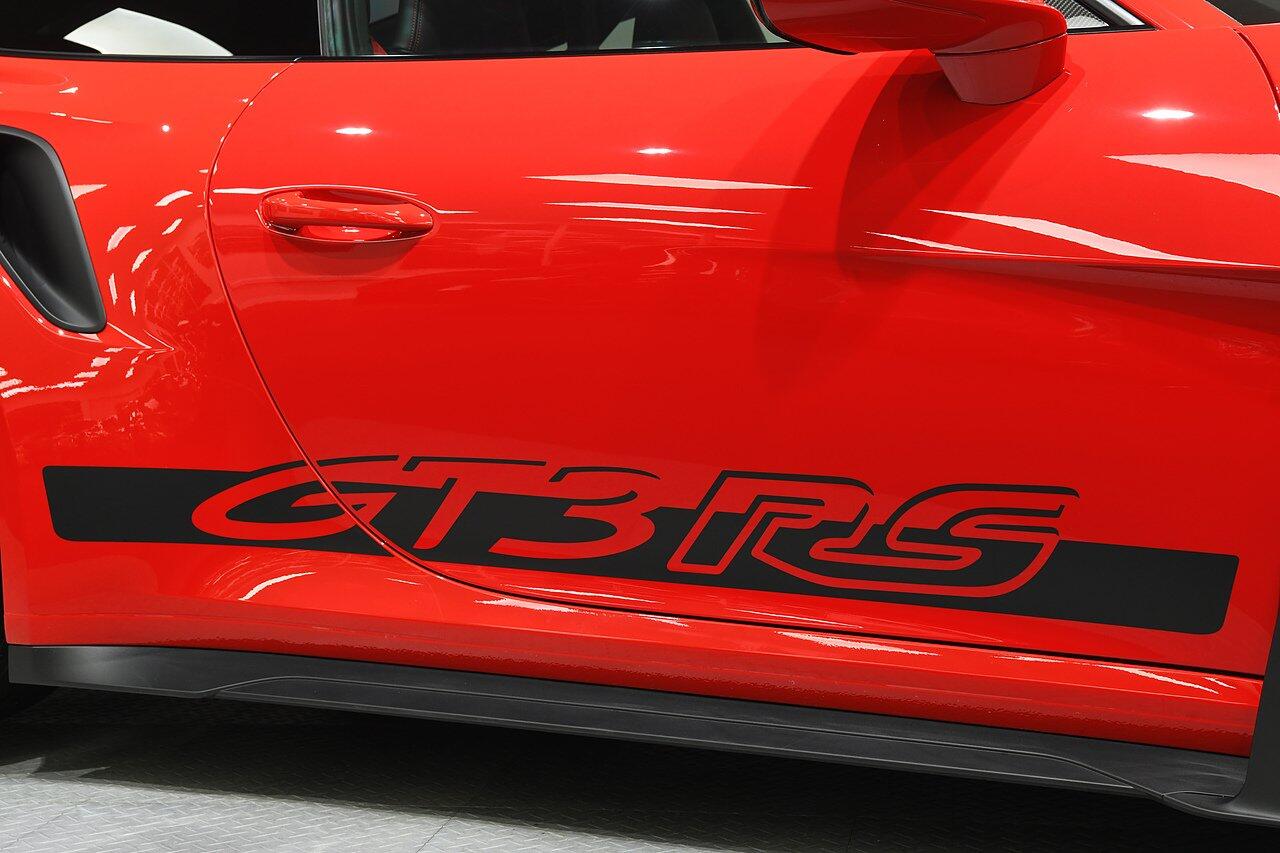 Porsche 911 view 51