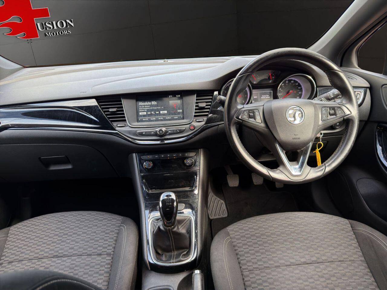 Vauxhall Astra view 9