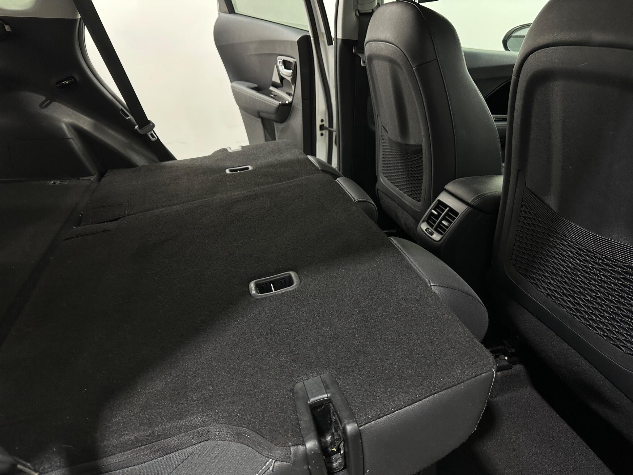 Kia Niro view 46