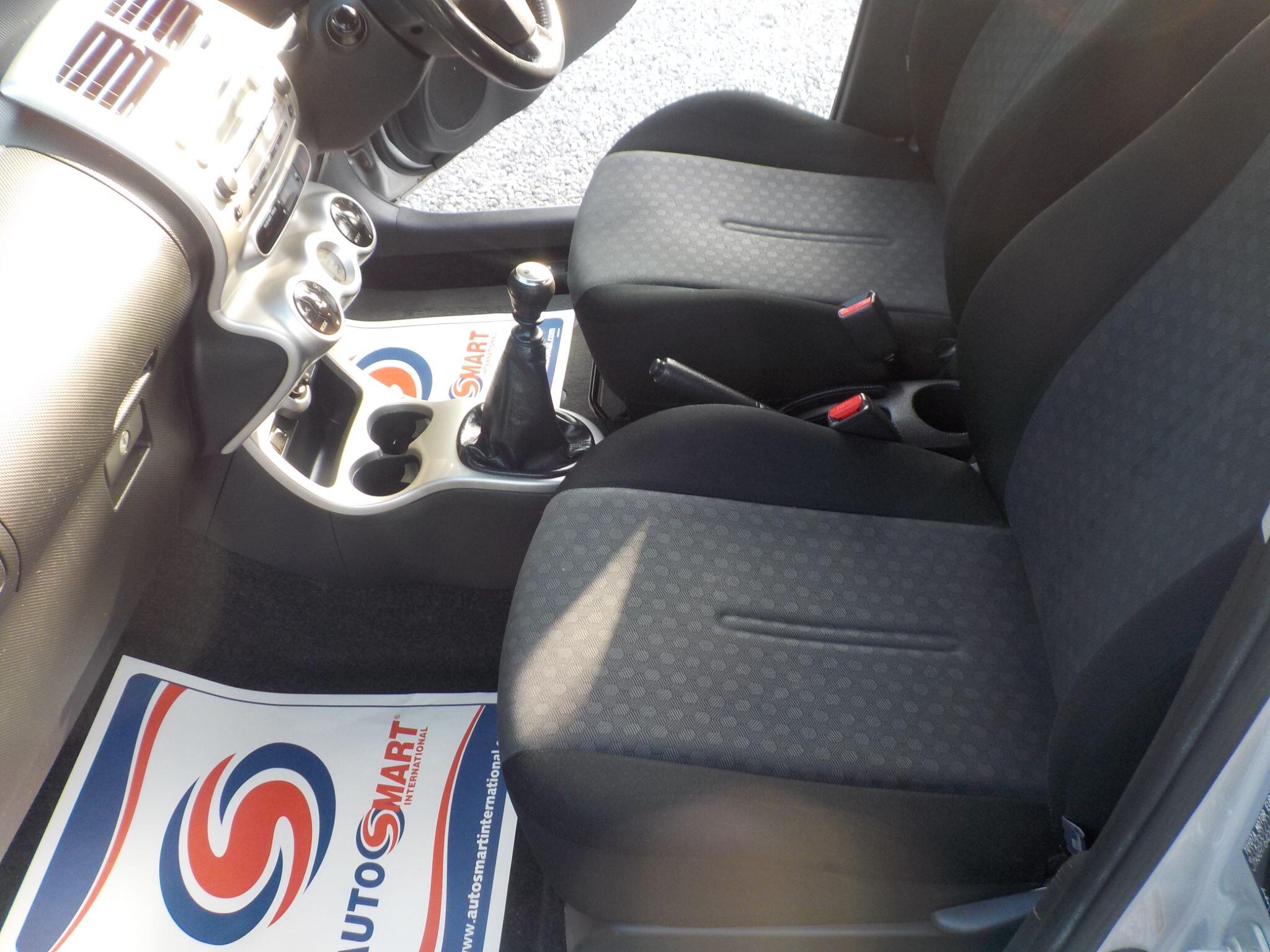 Toyota Urban Cruiser 1.33 Dual VVT-i Euro 4 (s/s) 5dr