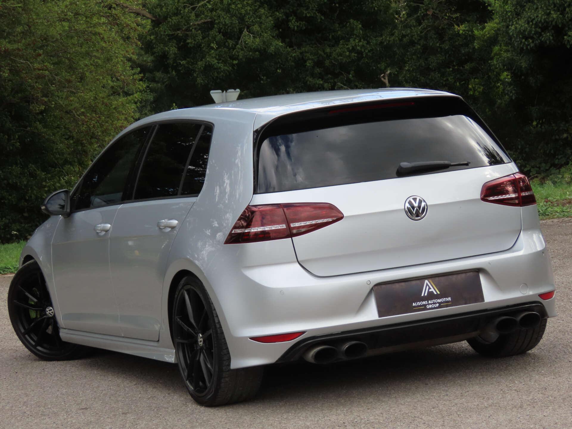 Volkswagen Golf view 7