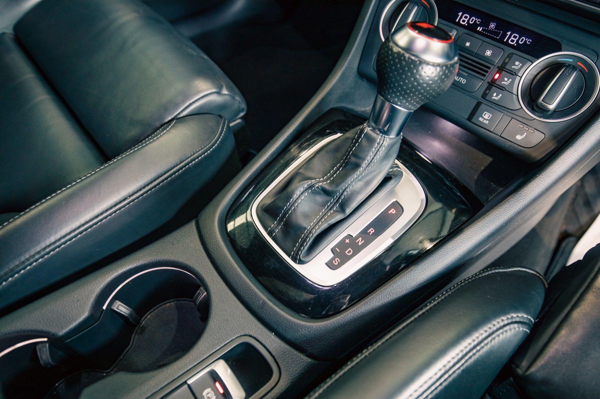 Audi RS Q3 view 20