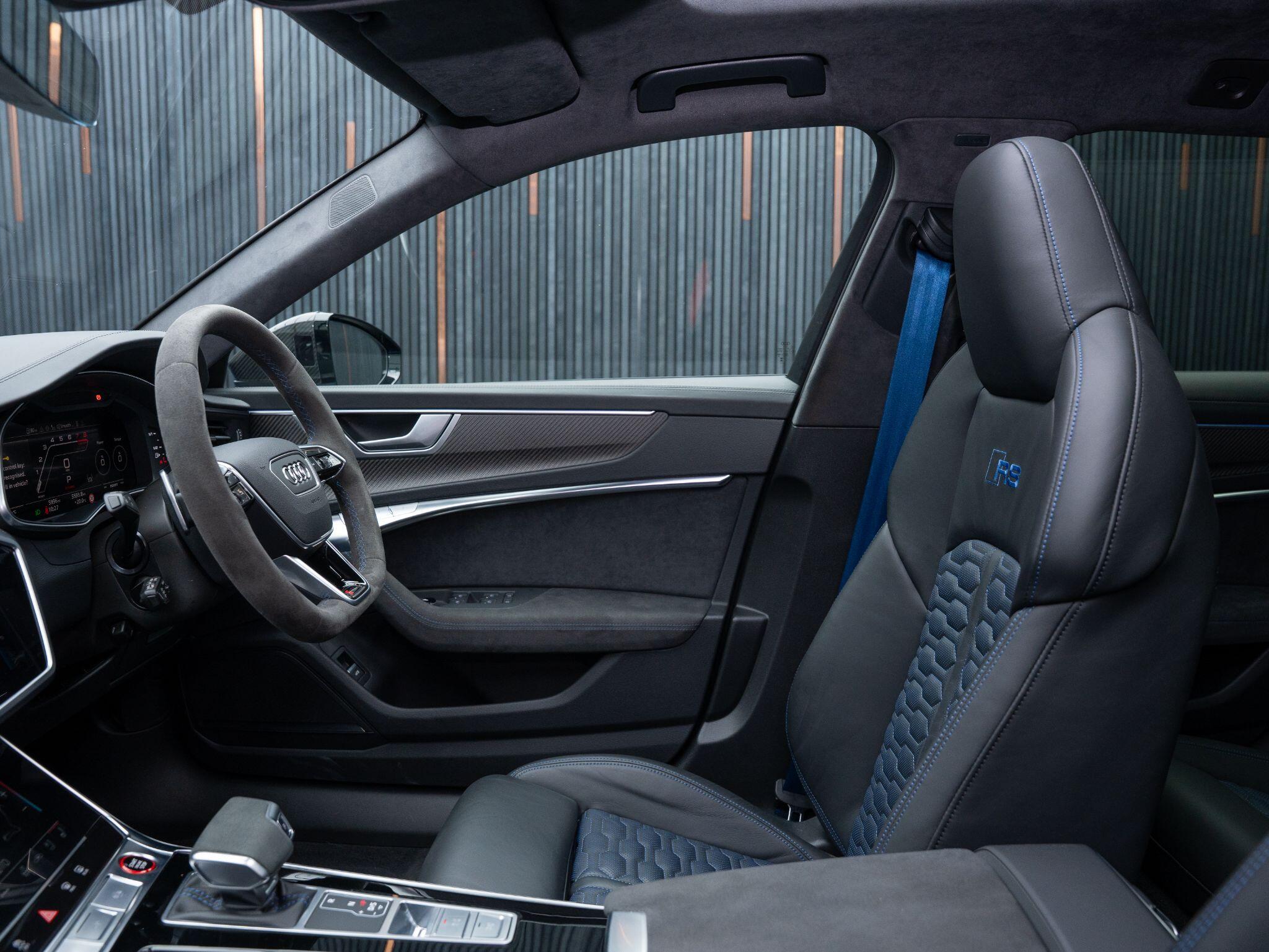Audi RS6 view 52