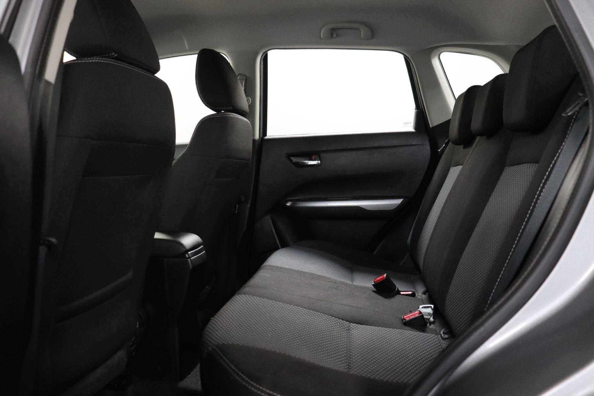Suzuki Vitara view 39