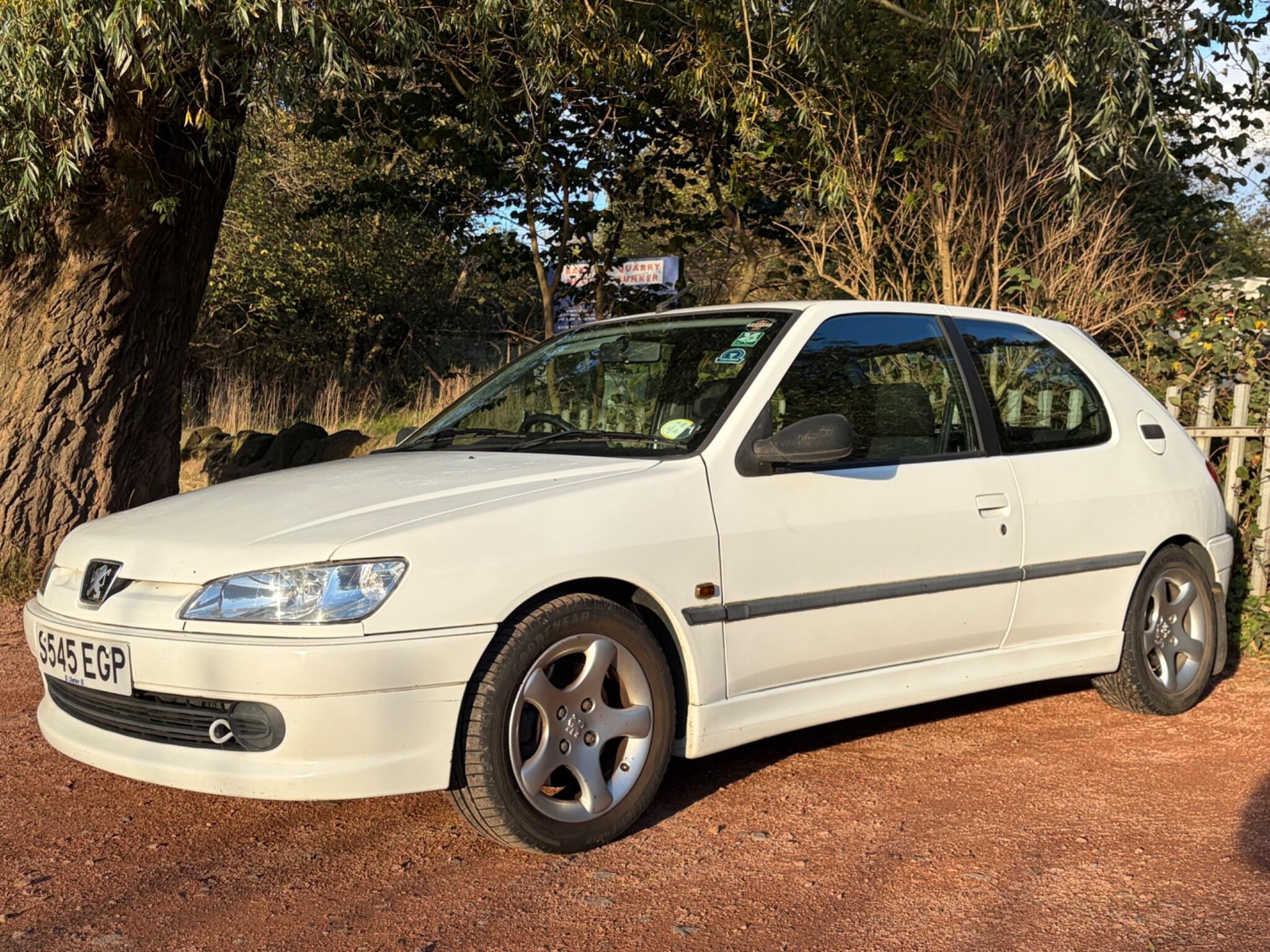 Peugeot 306