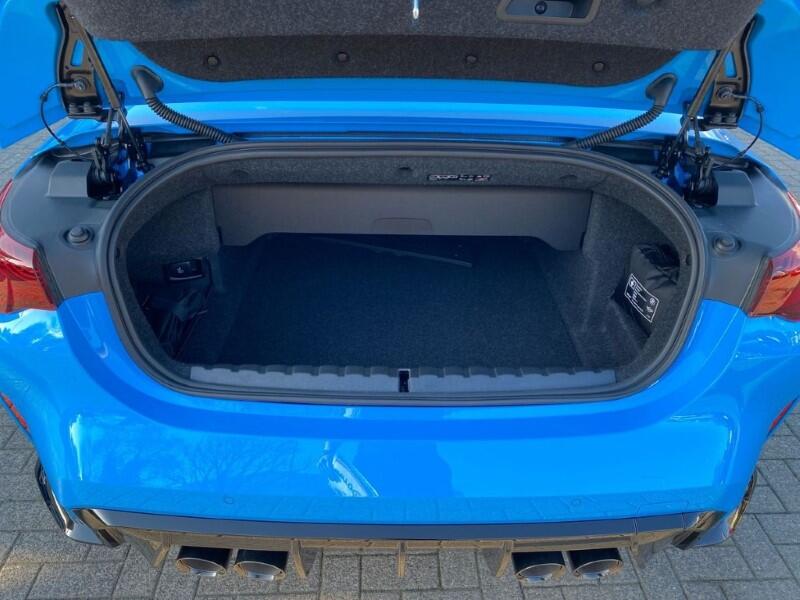 BMW M4 view 13