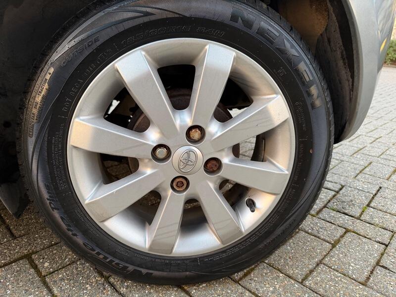 2007 Toyota Yaris image 25