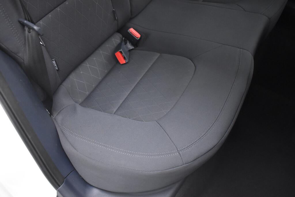 Kia Rio view 34